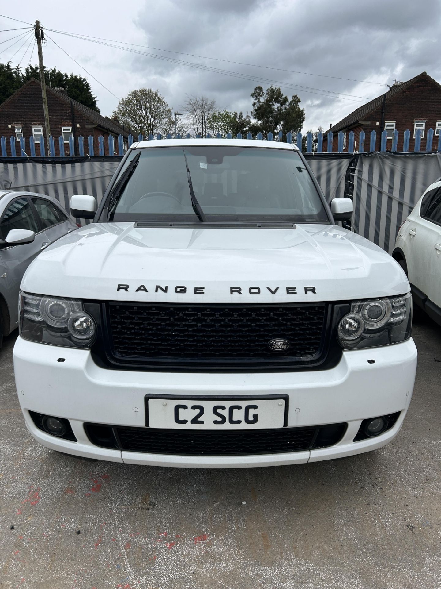 Land Rover Range Rover Vogue ESE TDV8A Diesel Estate | YF61 YWA | 140,696 Miles - Image 2 of 11