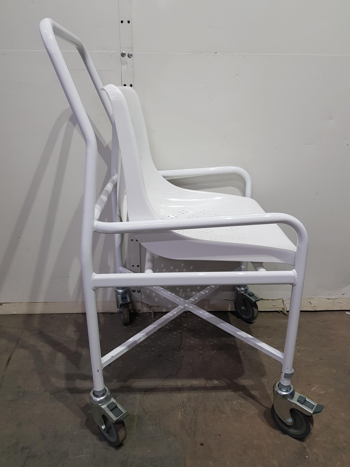 Cefindy Shower Chair Height Adjustable - Image 2 of 3
