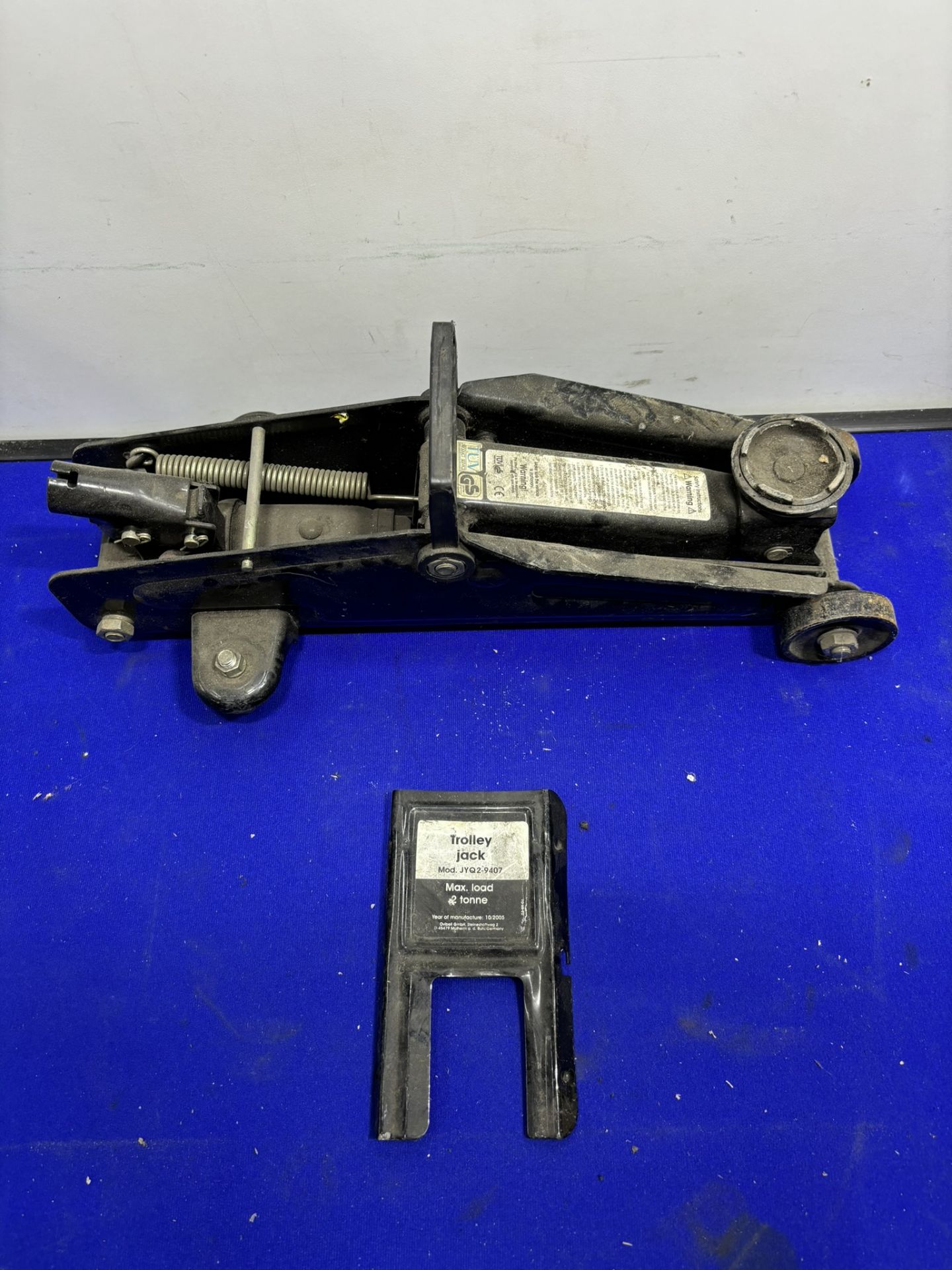 JYQ2-9407 2 Tonne Trolley Jack - Image 3 of 4