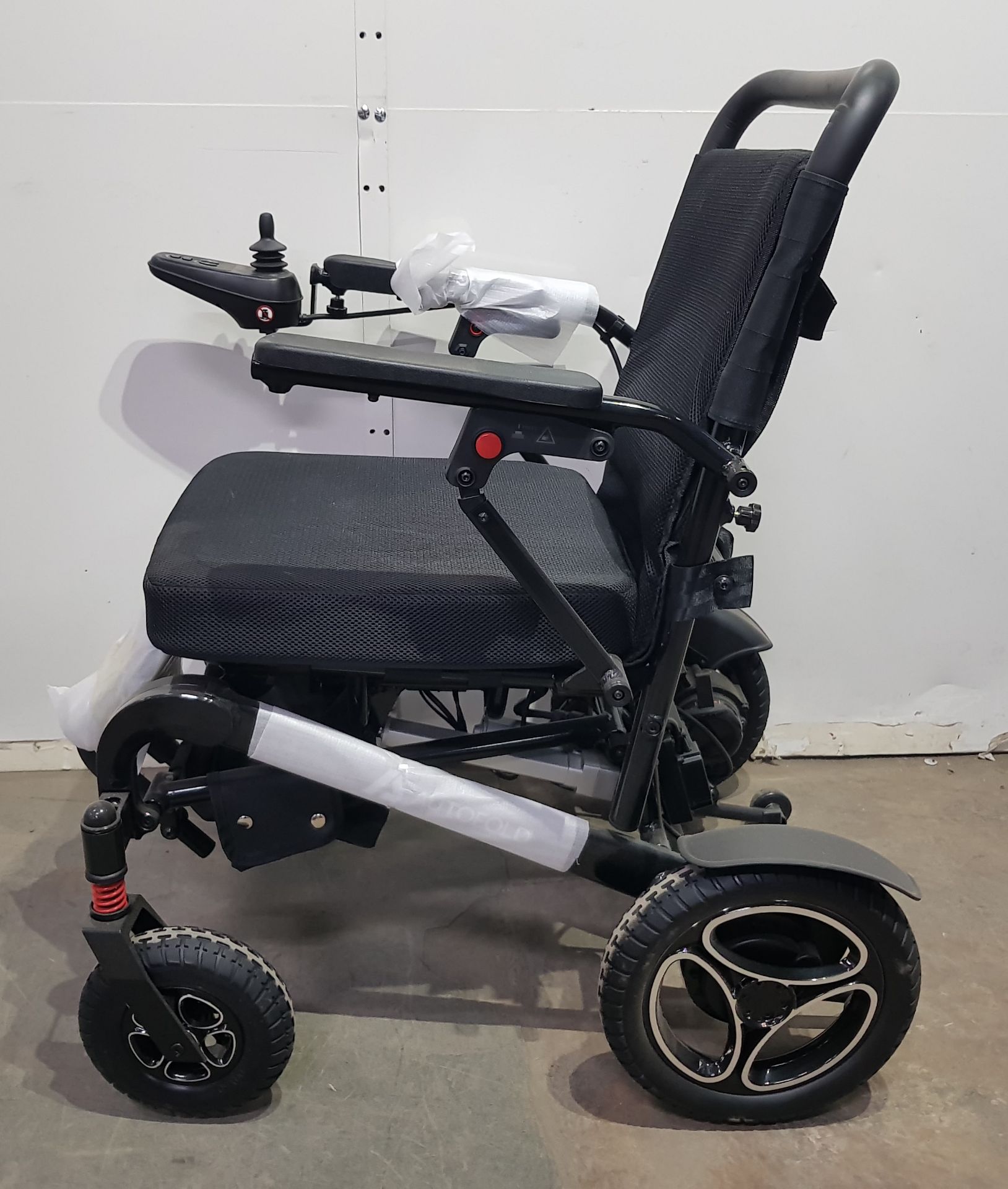 Drive Devilbiss Autofolding Electric Wheelchair 2022 - Image 3 of 6