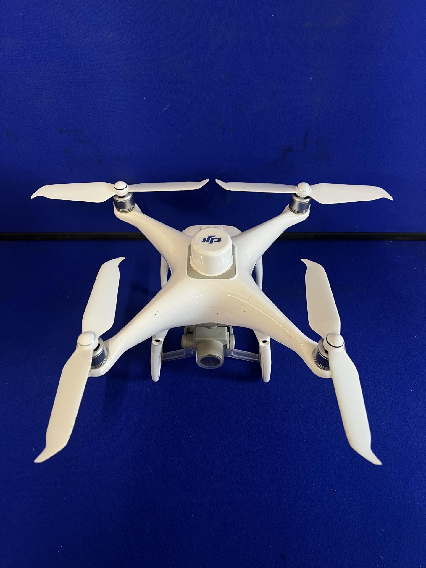 DJI Phantom 4 Drone with flight case - Bild 3 aus 8