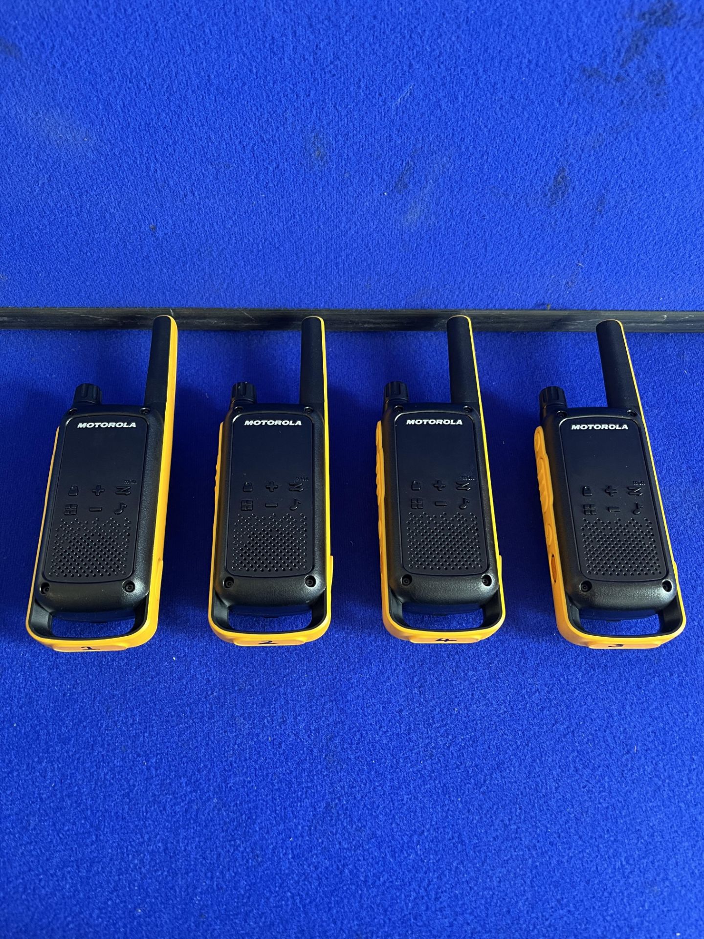 4 x Motorola Walkie Talkie Quad Pack - Bild 4 aus 7