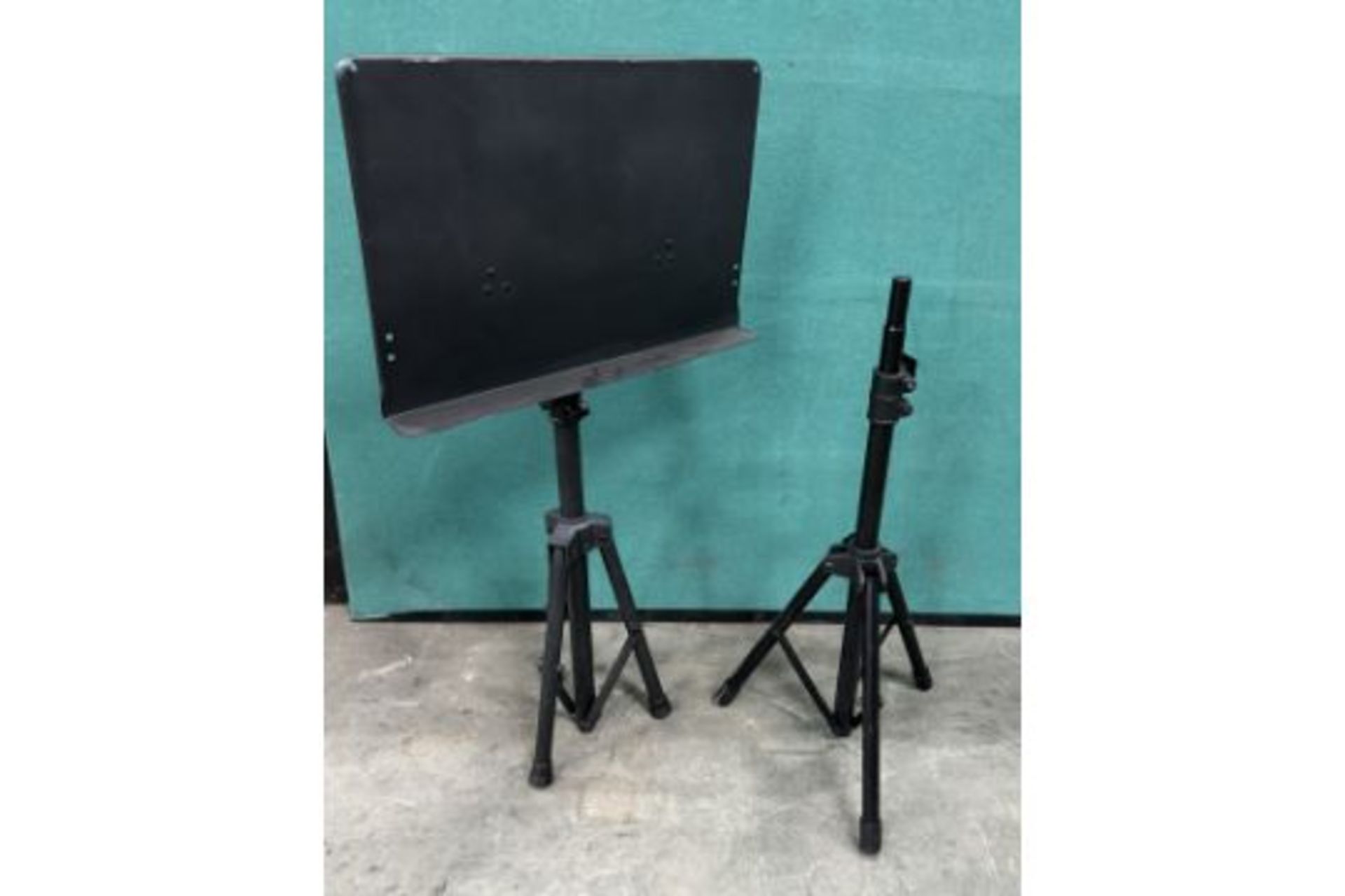 Conductor Music Stand With Spare Tripod