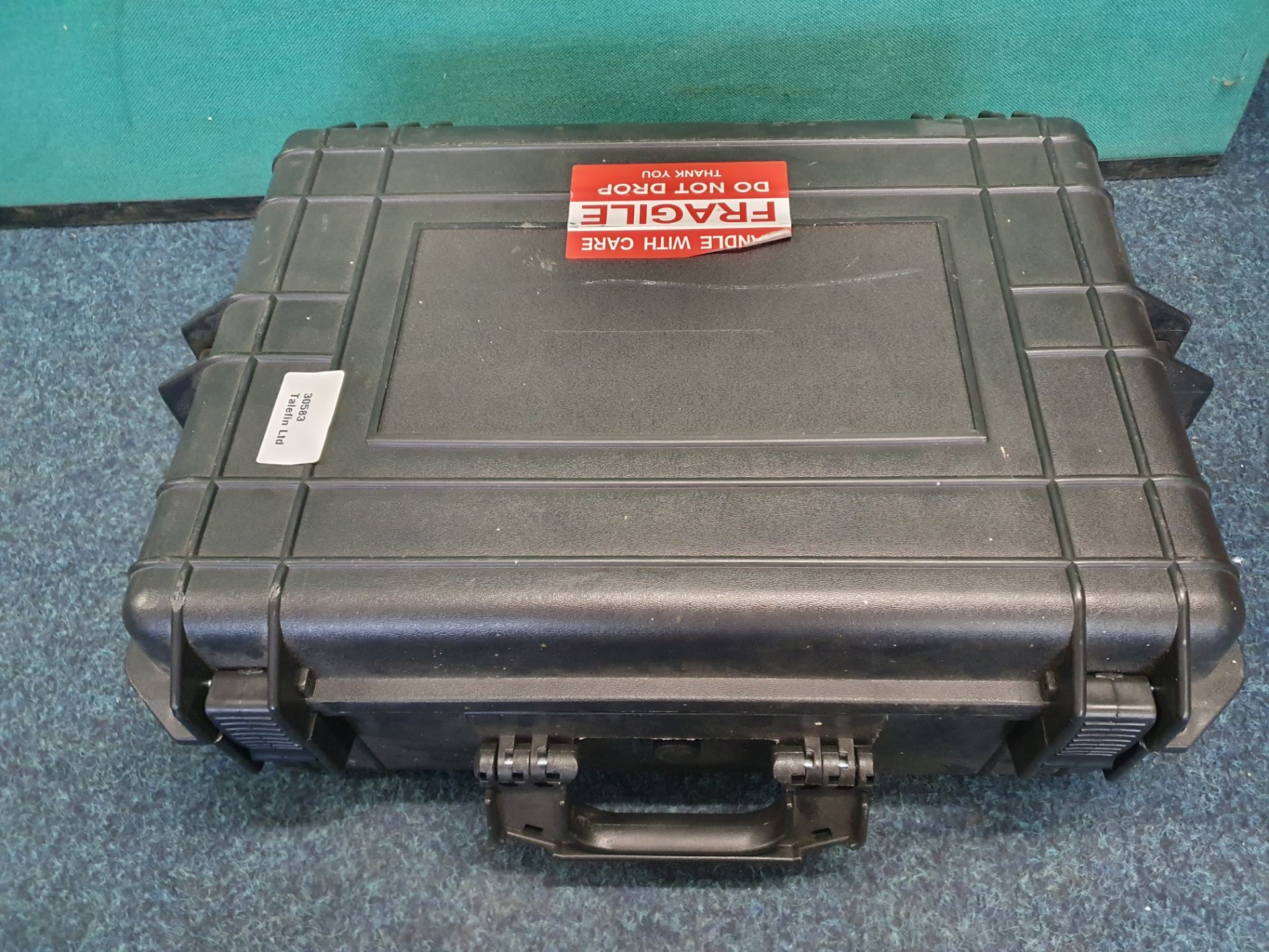 3 x Secure Carry Cases - Image 3 of 7
