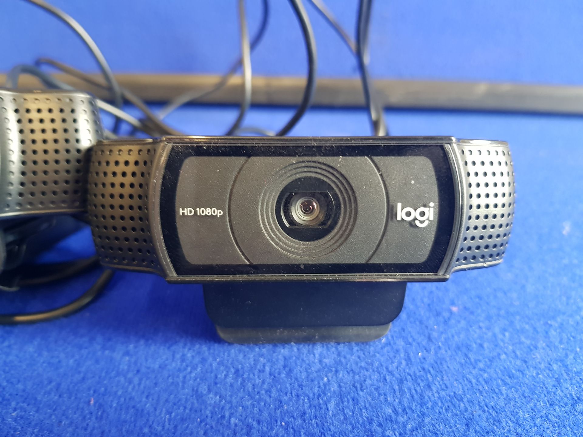 3x Logitech Web Cams And Joby Cam Holder - Image 2 of 3