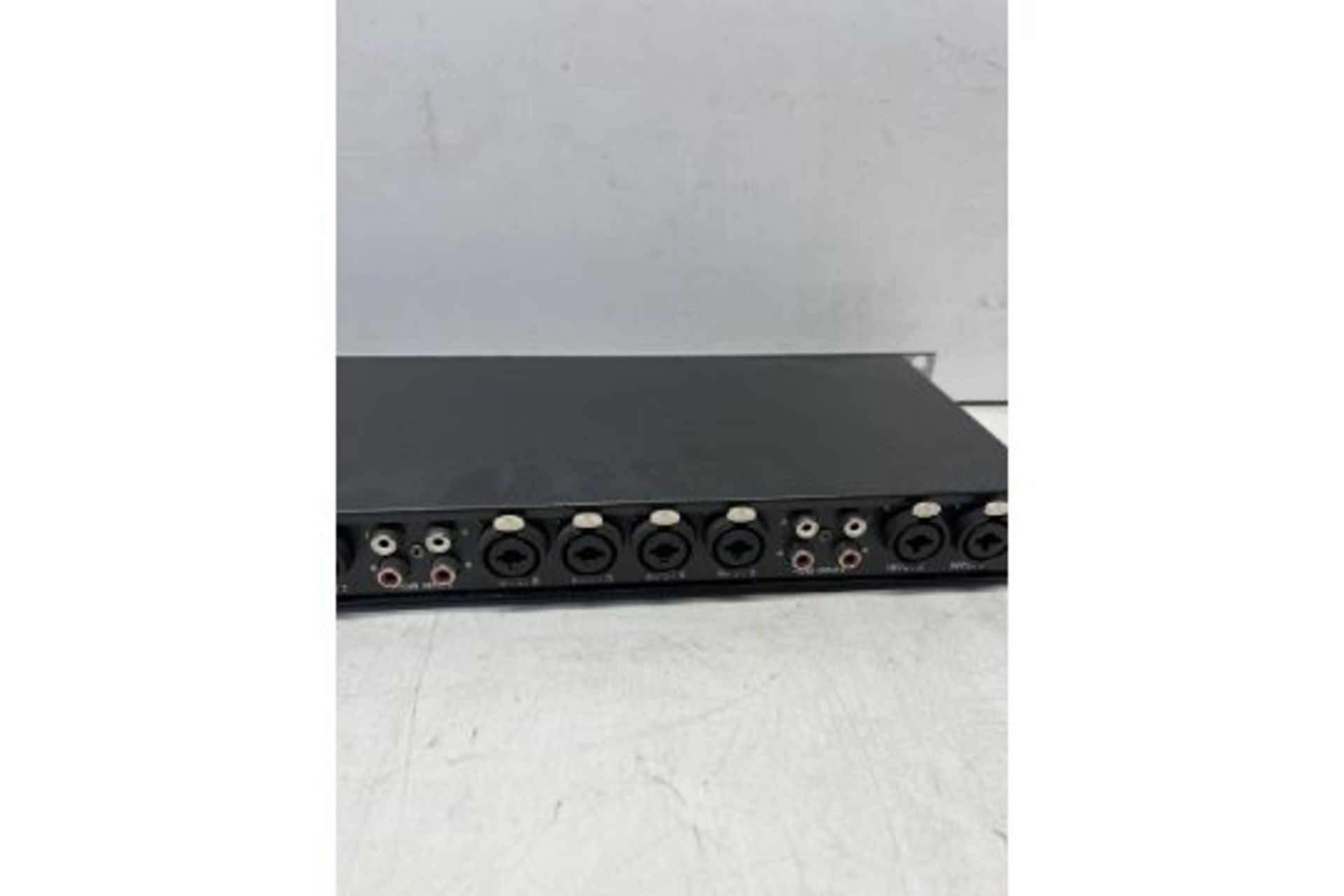 Kramer Video Audio Distribution Amplifier VM-10ARII - Image 3 of 5