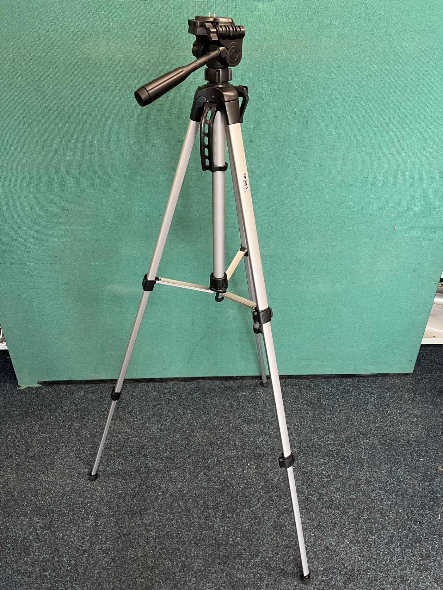 Adjustable Camera Tripod - Image 4 of 4