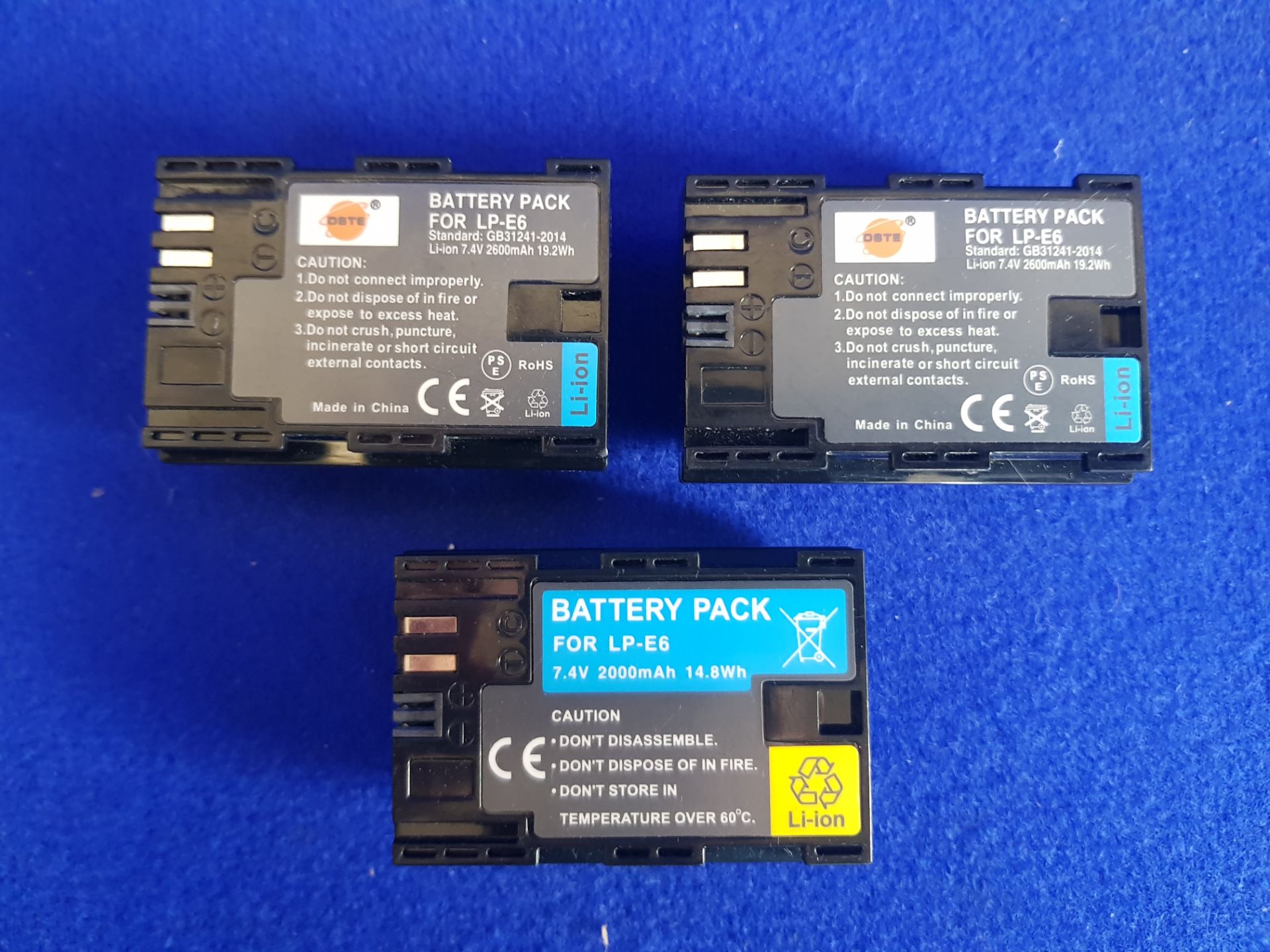 Camkix Batteries And Battery Chargers With Bag - Bild 4 aus 6