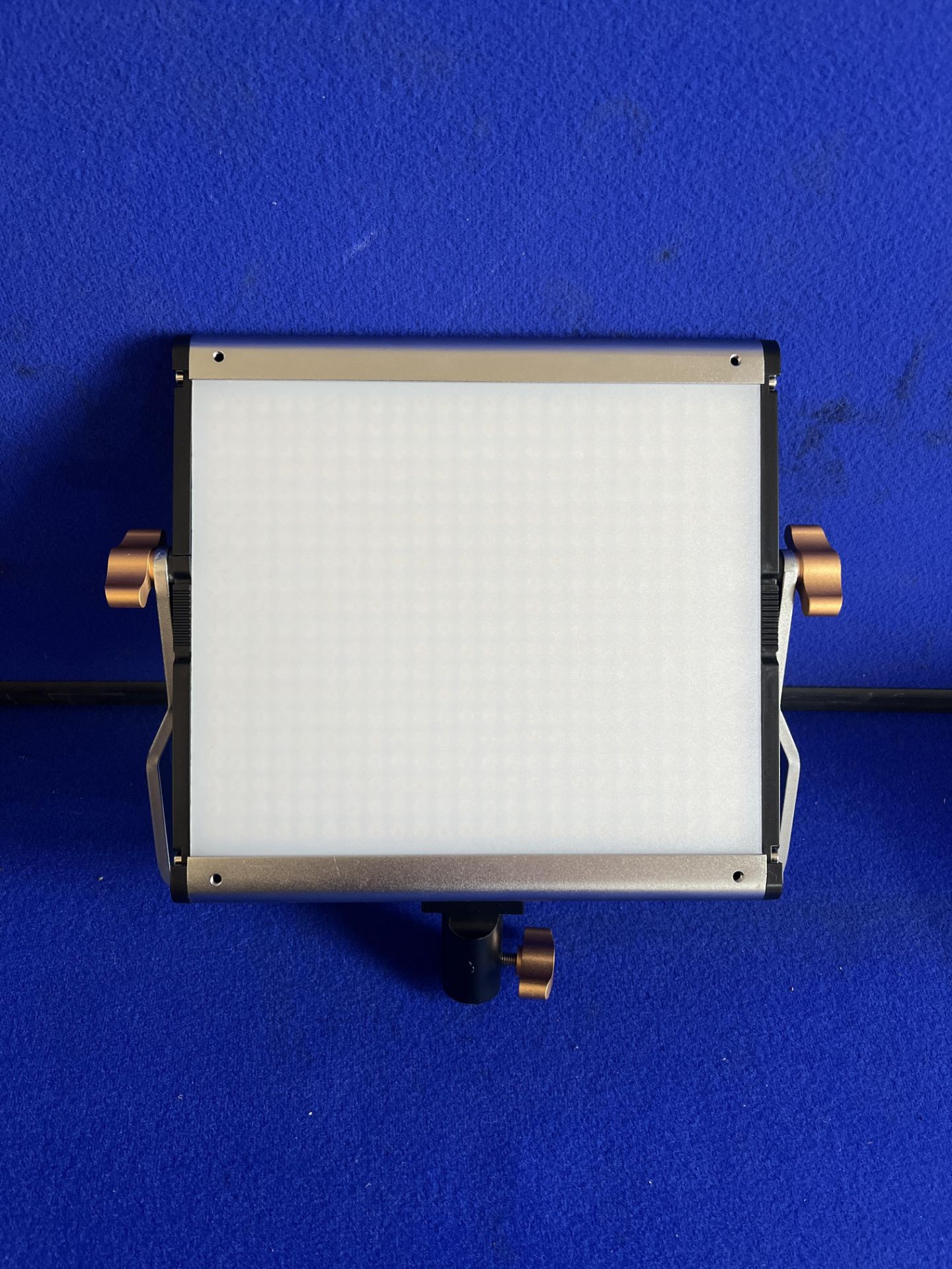 Neewer Square LED Light - Image 3 of 5