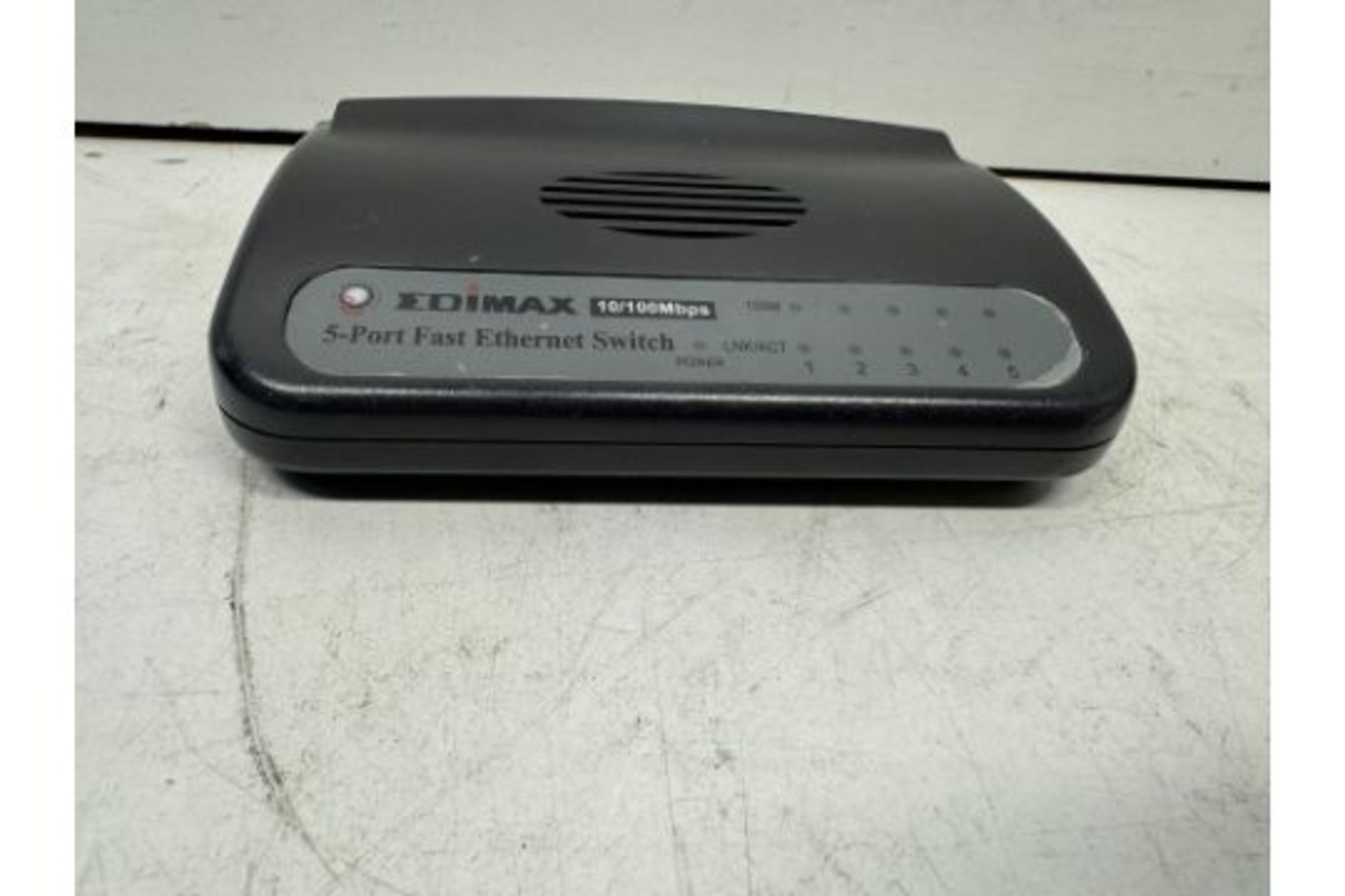 Edimax 5-Port Fast Ethernet Desktop Switch - Bild 2 aus 4