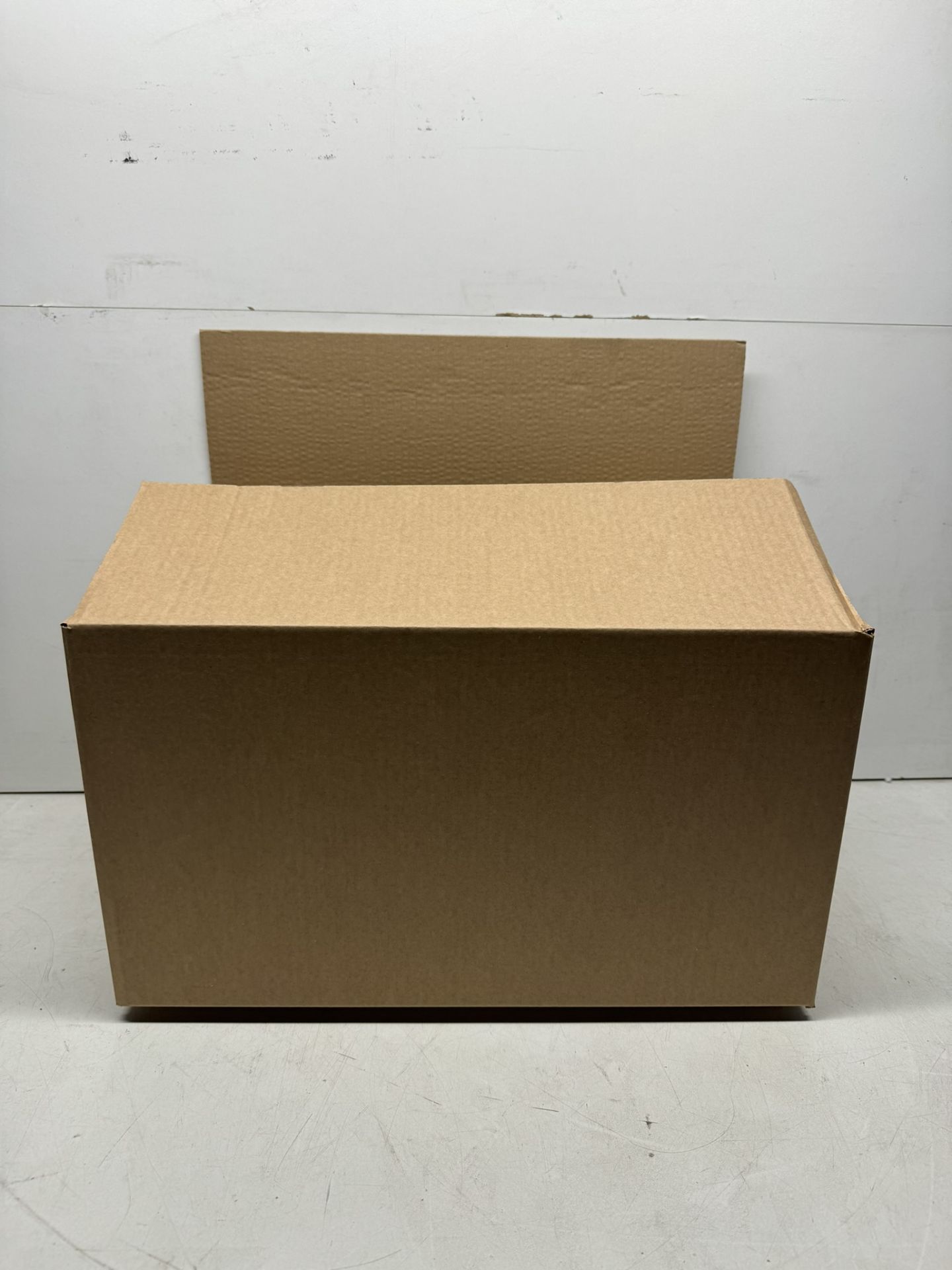 800 x Unbranded Single Wall Cardboard Boxes | 457 x 305 x 254MM - Image 2 of 5