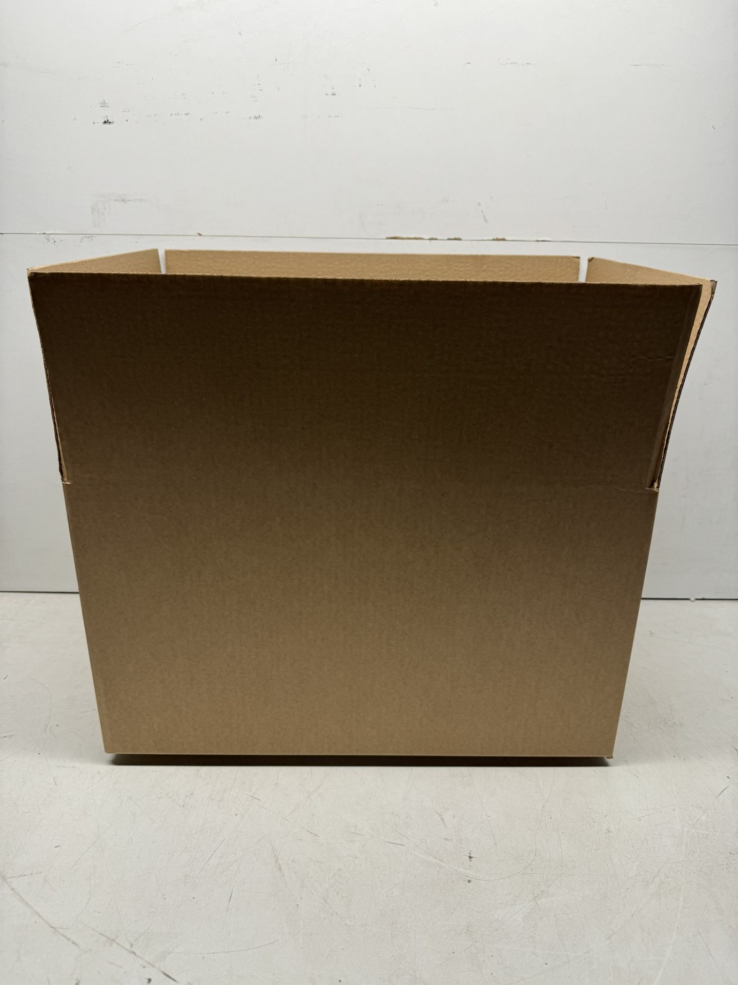 800 x Unbranded Single Wall Cardboard Boxes | 457 x 305 x 254MM