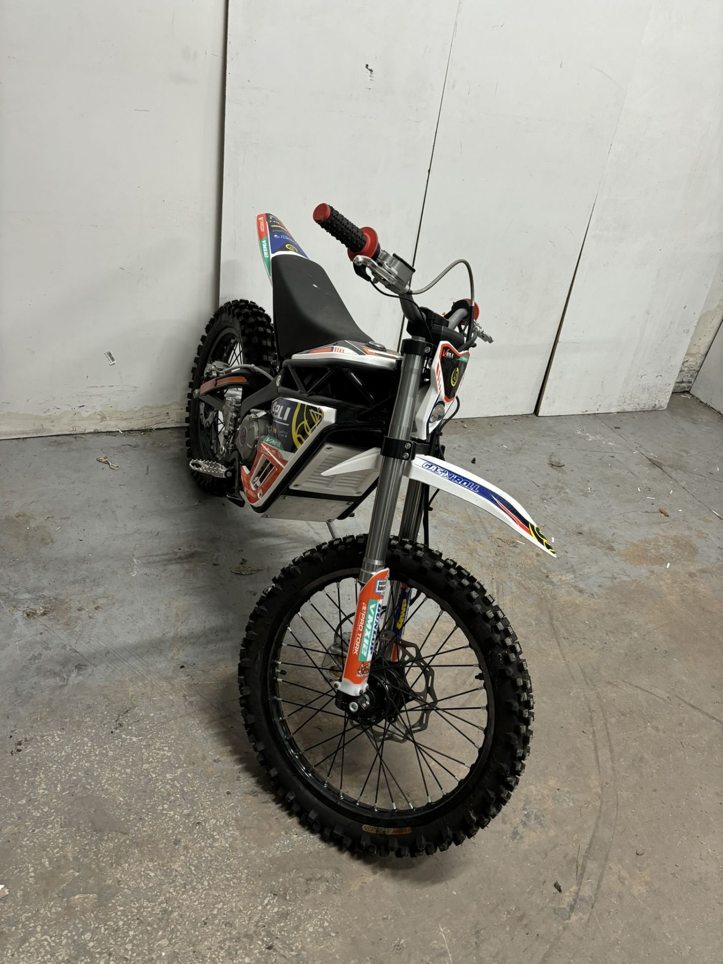 Velimotor VMX12 Electric Motorcycle / Dirt Bike - Image 7 of 24