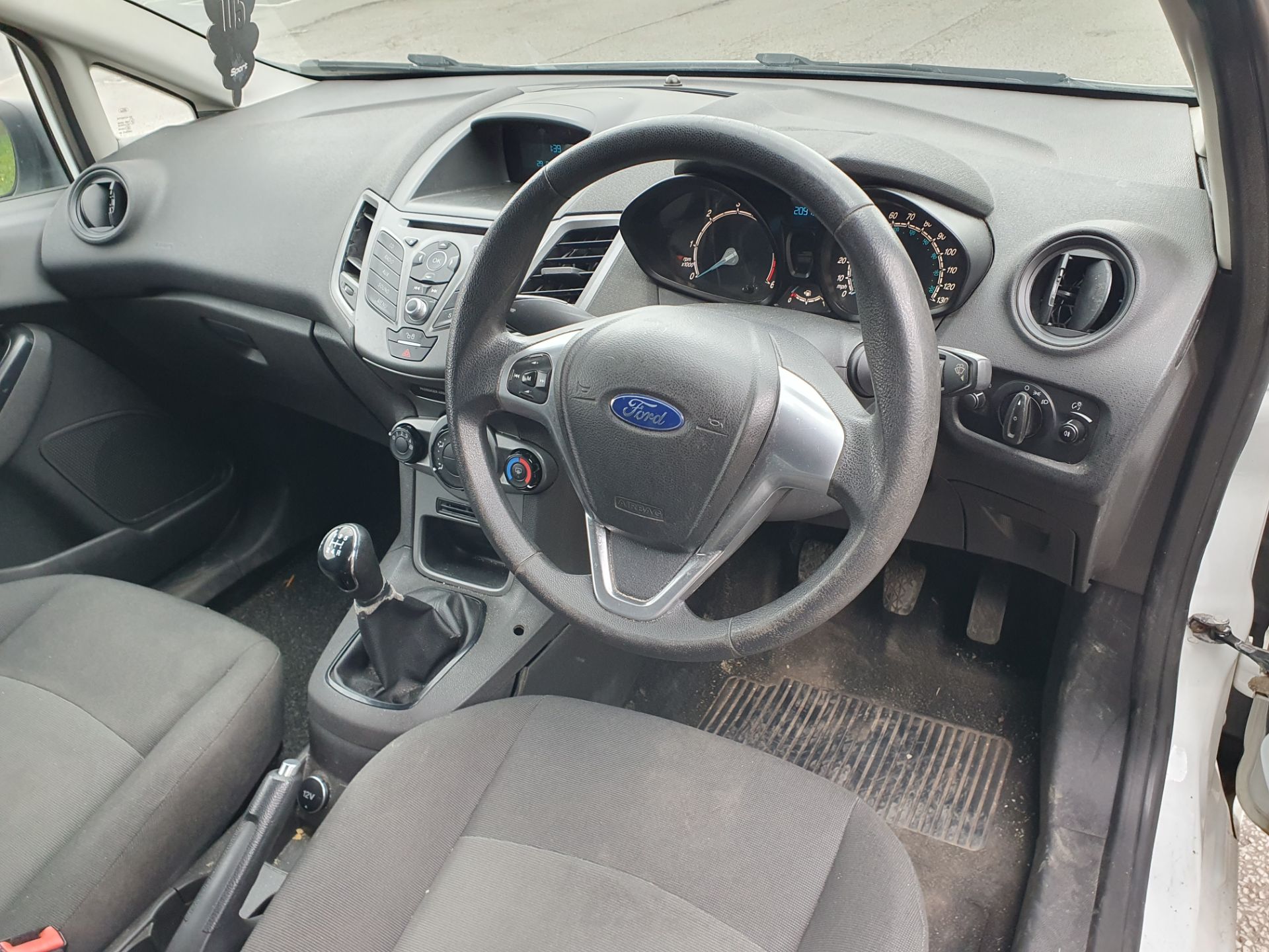 Ford Fiesta Base TDCI | VX65 YTR | White | Manual | Diesel | 209,190 Miles - Image 12 of 17