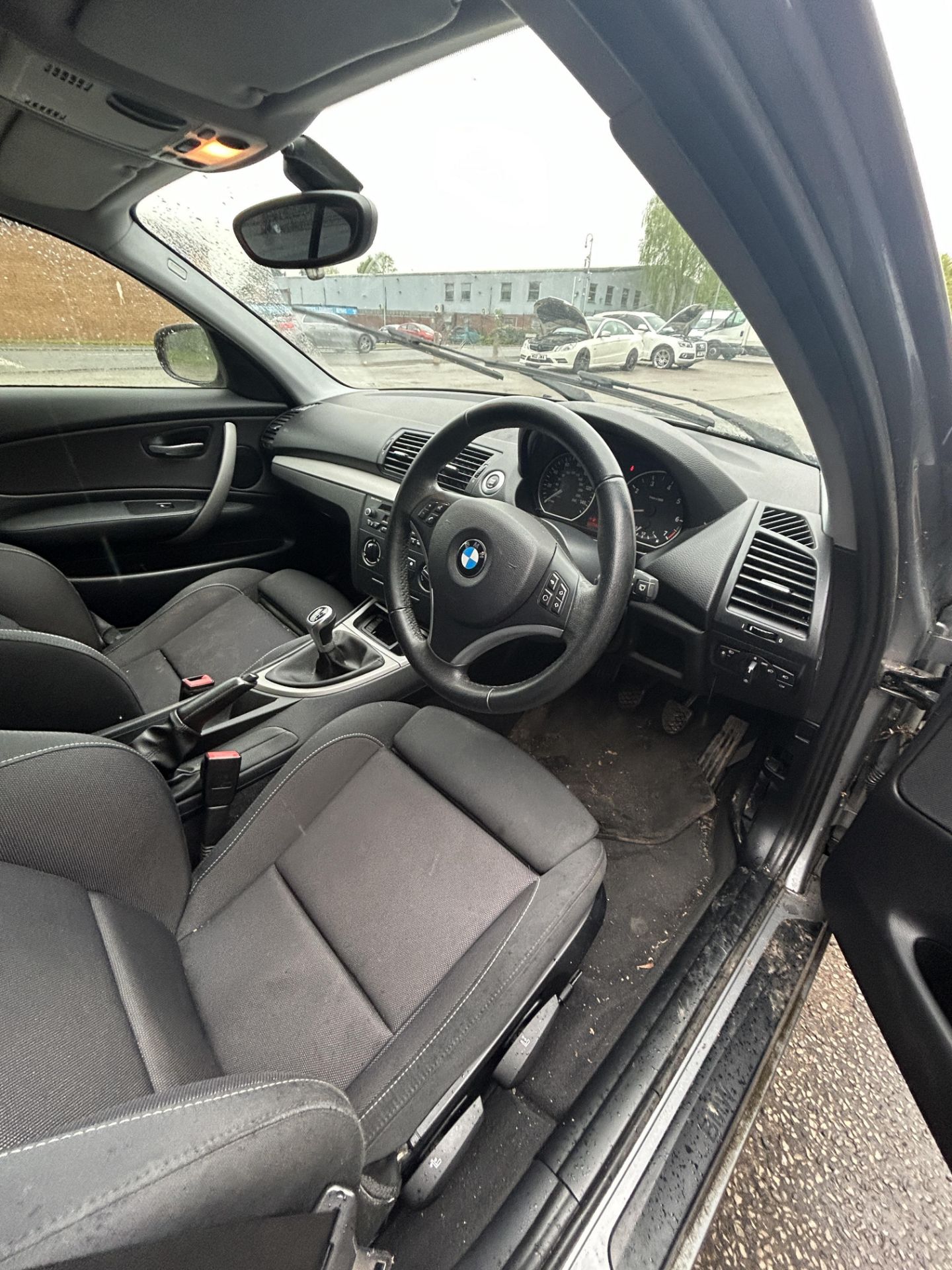 BMW 116i Sport | DP11 EDL | Grey | Manual | Petrol | 97,580 Miles | SEE DESCRIPTION - Image 10 of 13