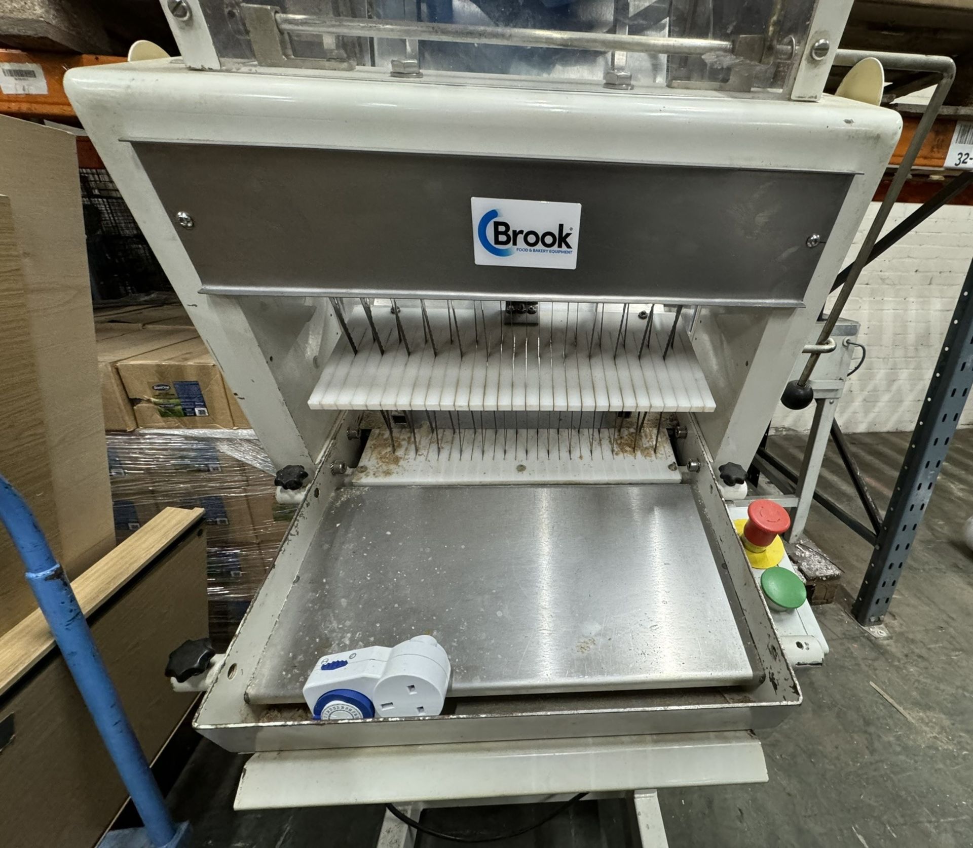 Brook 11188 Professional Automatic Bread slicer - Image 3 of 5