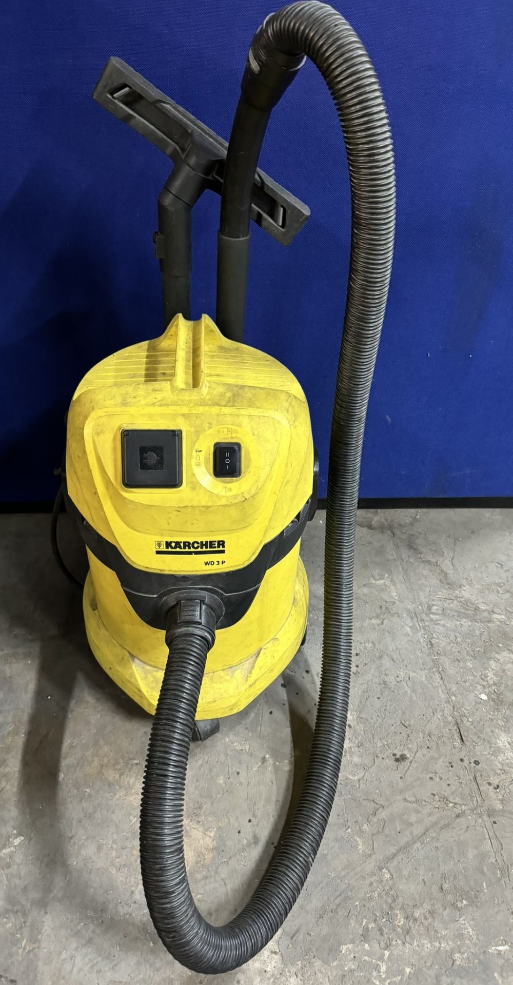 Karcher WD3P Cylinder Wet and Dry Vacuum Cleaner