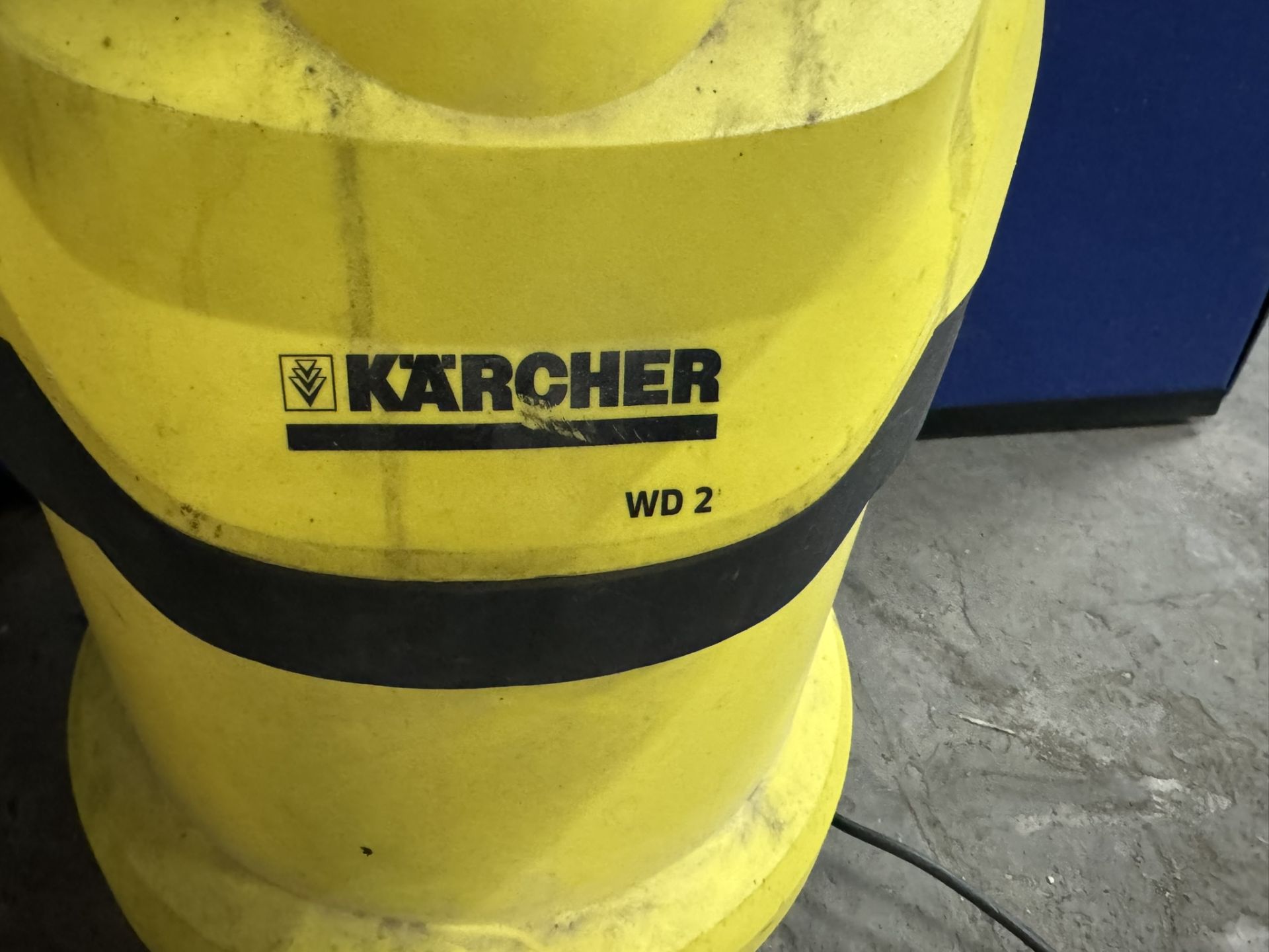 Karcher WD2 Cylinder Wet and Dry Vacuum Cleaner - Bild 3 aus 4