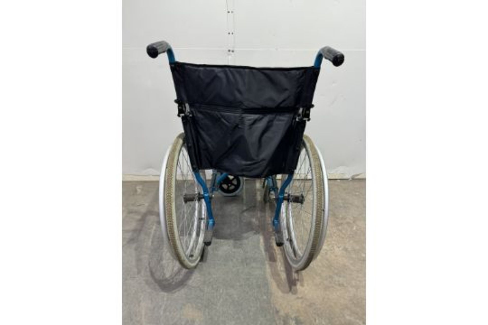 Days Swift Self Propelled 46CM Wheelchair - Bild 2 aus 9