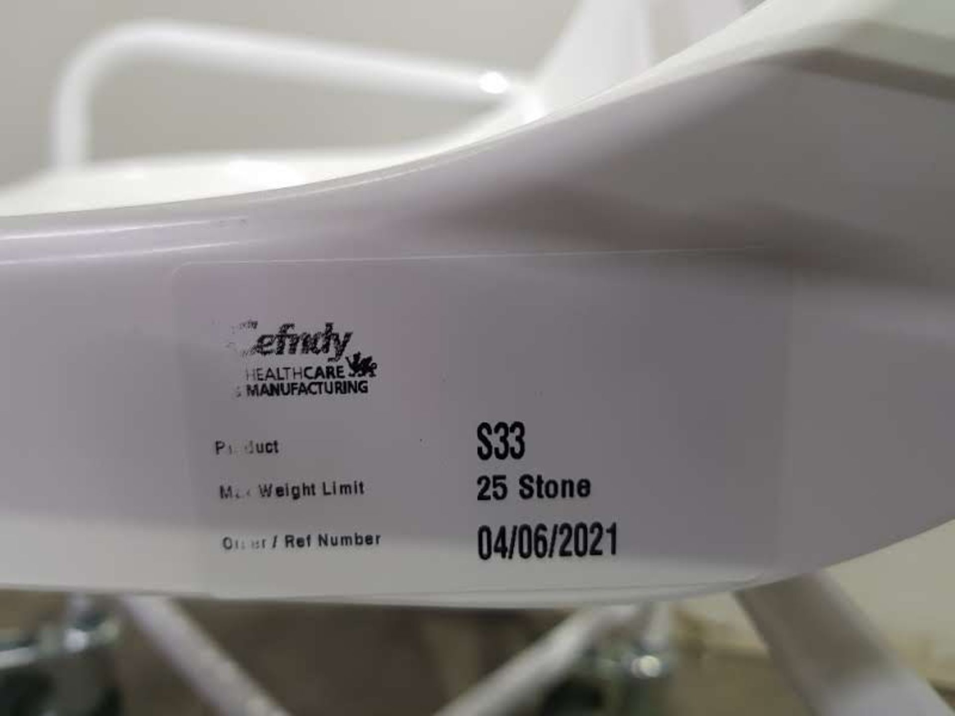Cefindy Shower Chair Height Adjustable - Image 3 of 3