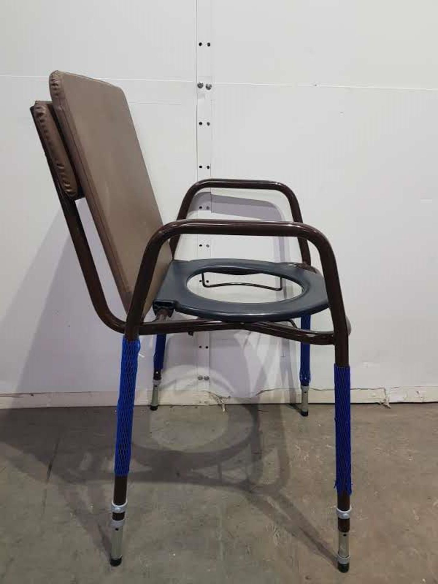 Cefindy Toilet Chair Height Adjustable - Image 3 of 5