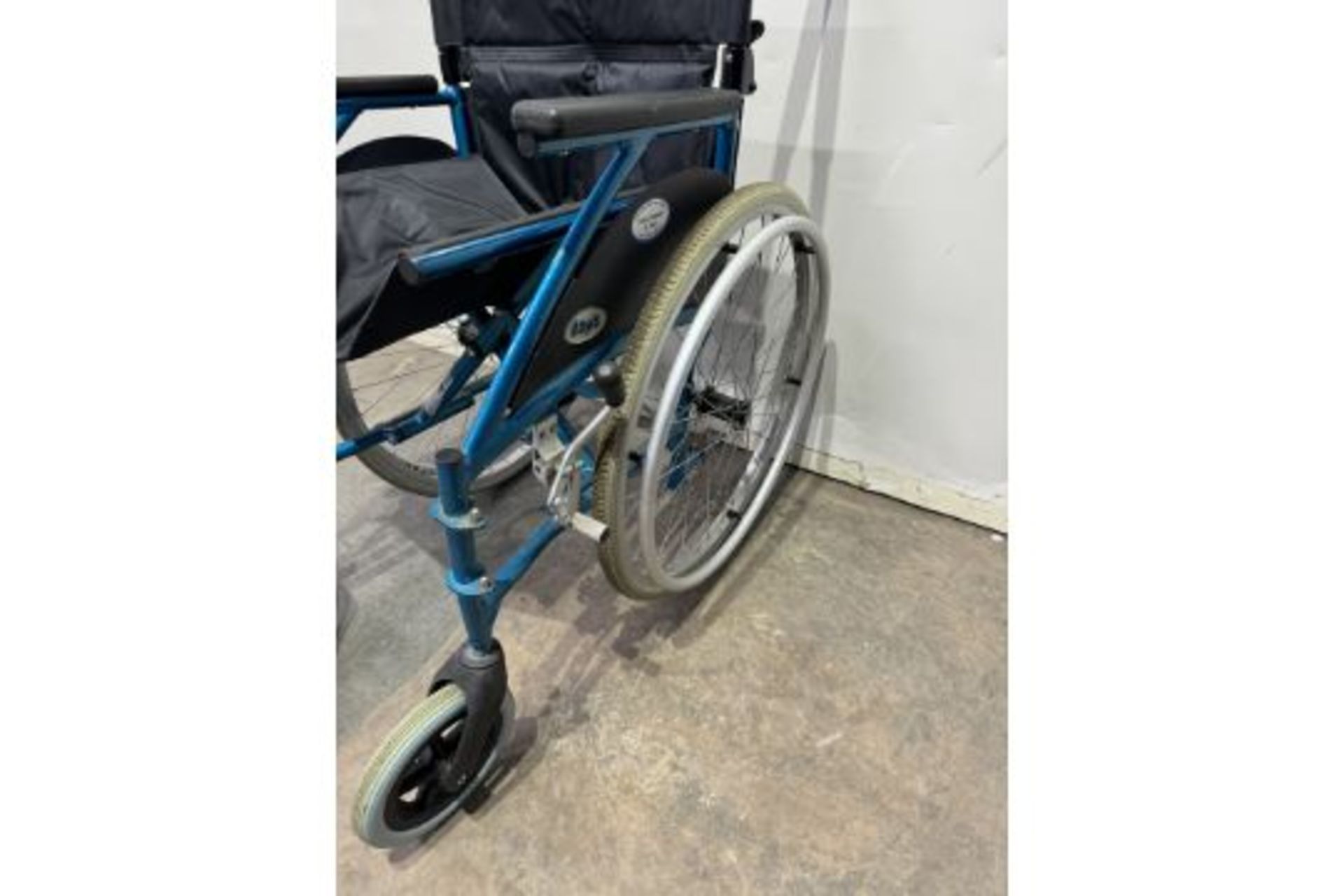 Days Swift Self Propelled 46CM Wheelchair - Bild 5 aus 9