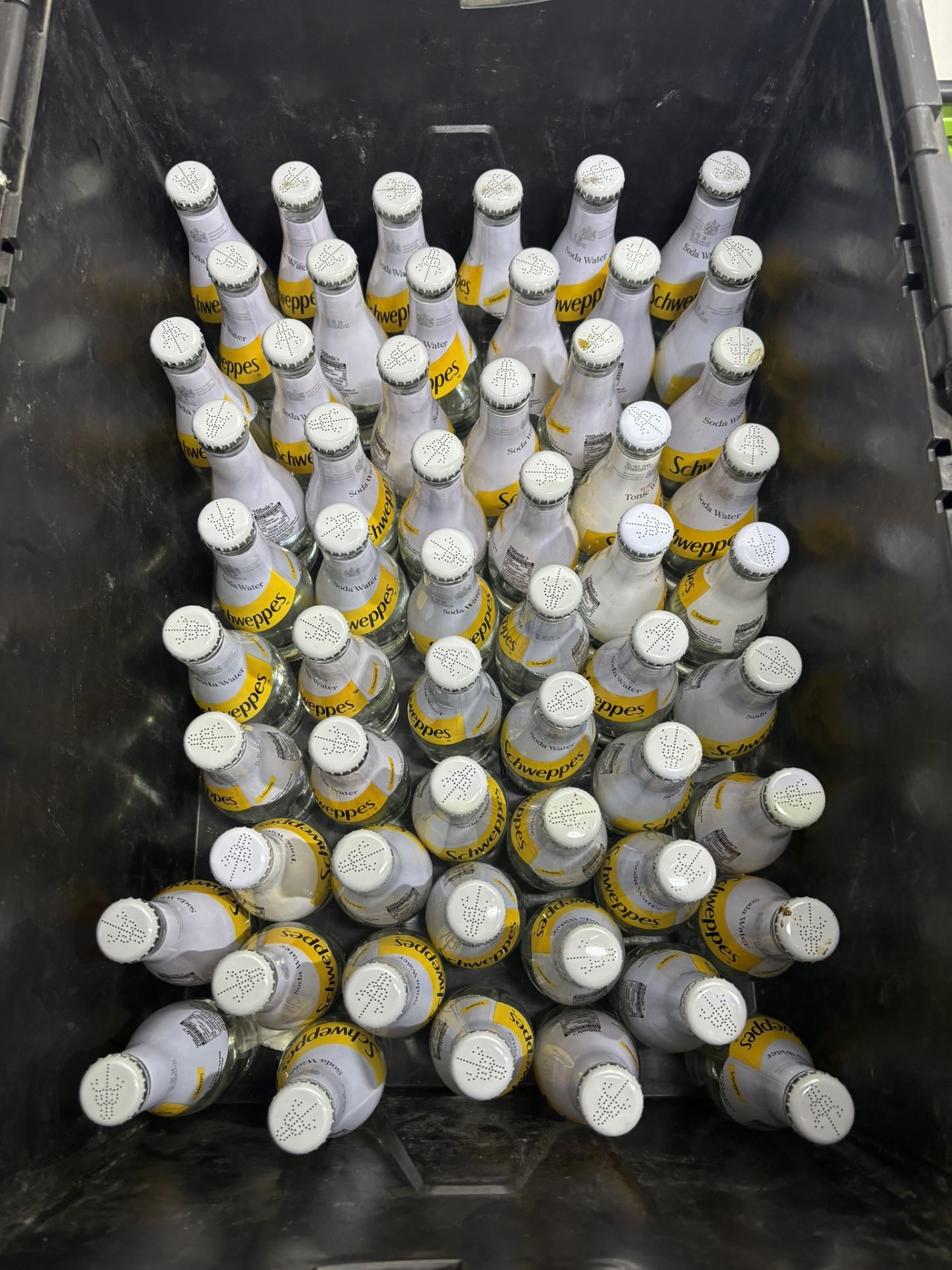 85 X Bottles Of Schweppes Soda Water, 200Ml - Image 4 of 6