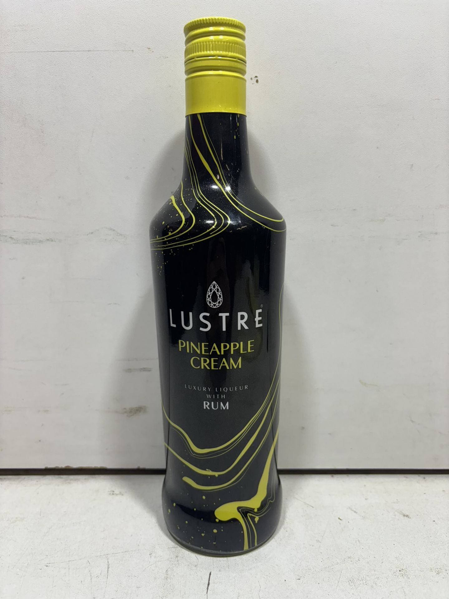 8 X Bottles Of Lustre Pineapple Cream Rum Liqueur 70Cl