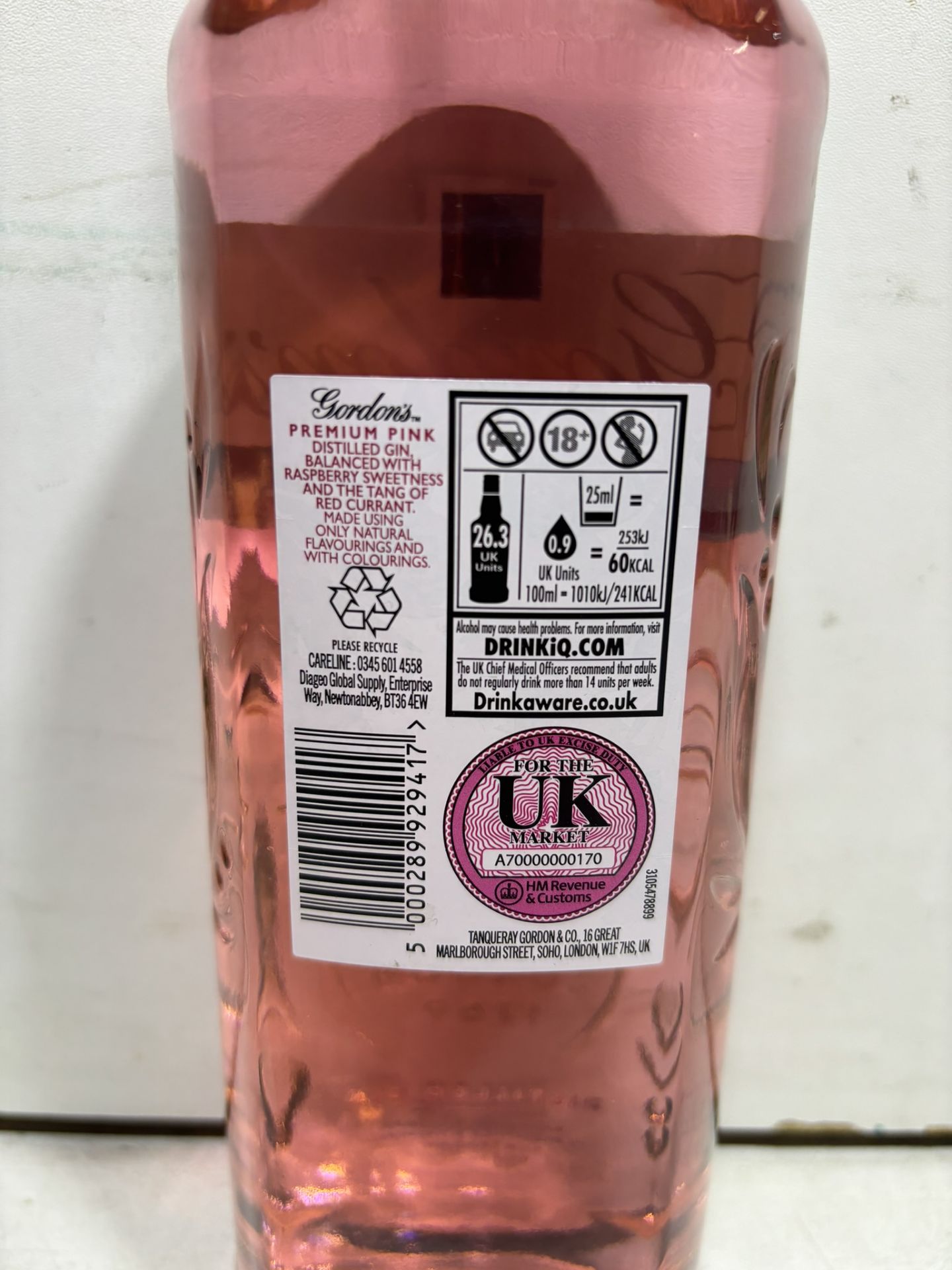 5 X Bottles Of Gordon's Premium Pink Distilled Flavoured Gin 70Cl - Bild 3 aus 3
