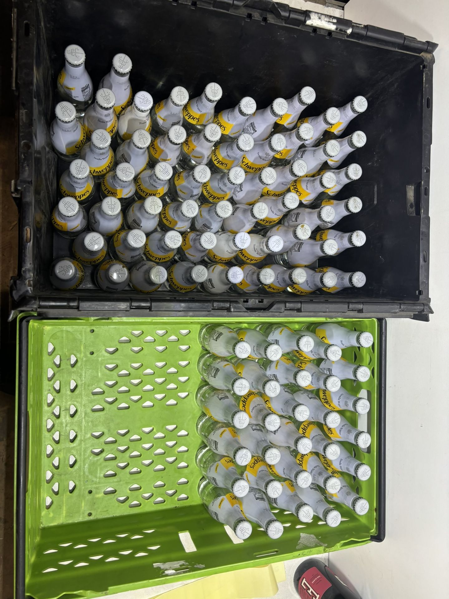 85 X Bottles Of Schweppes Soda Water, 200Ml - Image 3 of 6