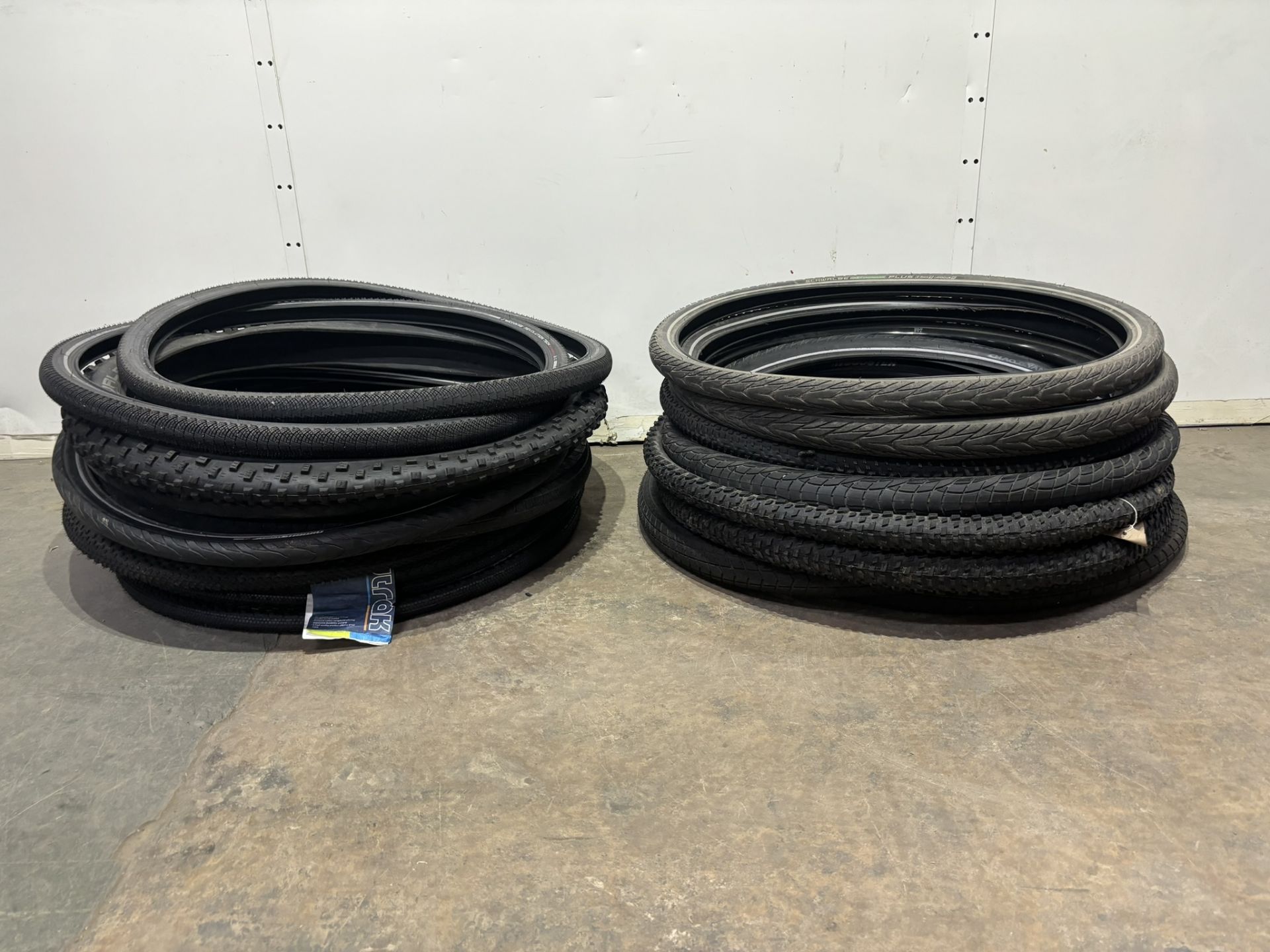 21 x Various Bike Tyres - Image 2 of 8