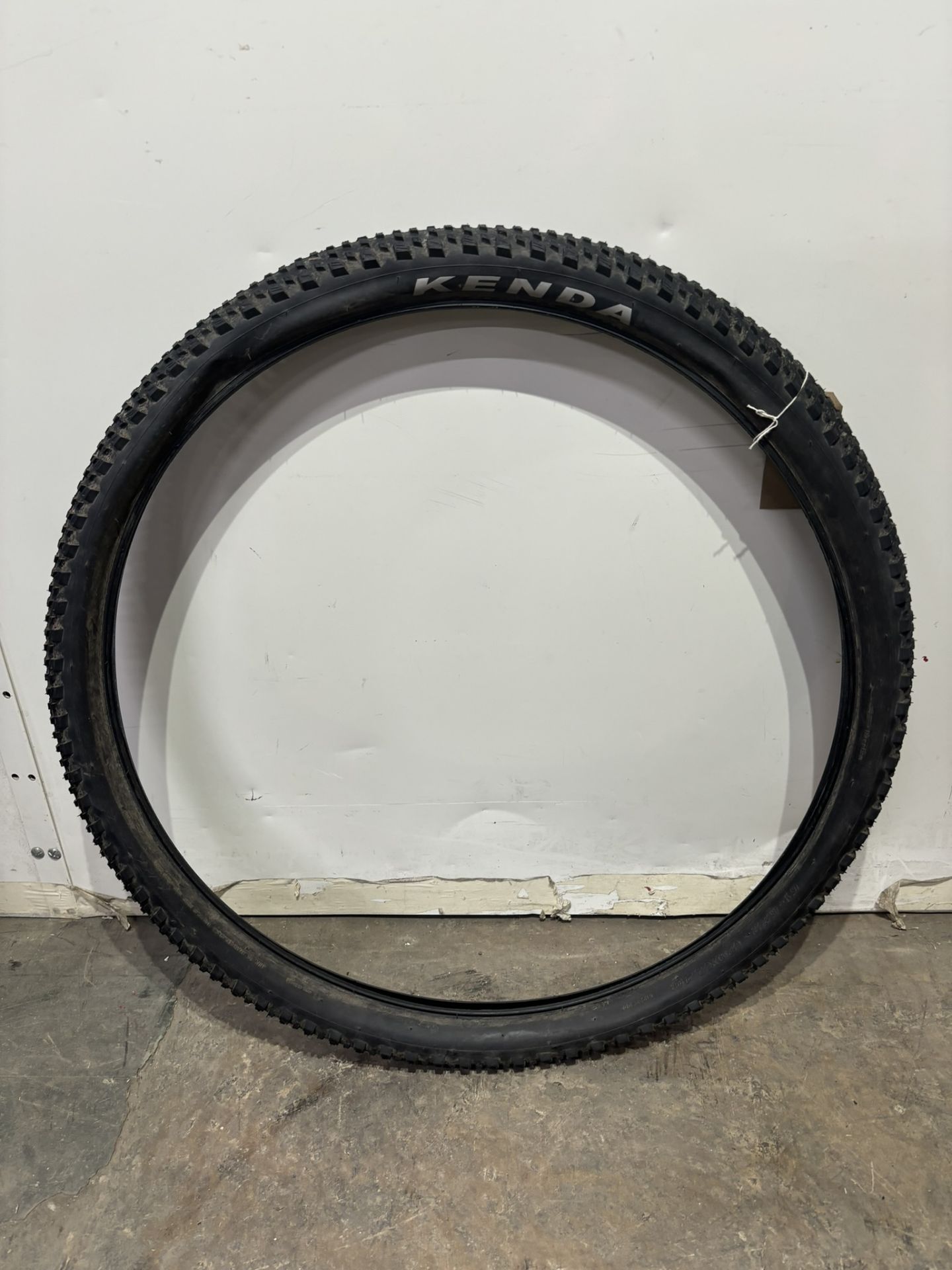 21 x Various Bike Tyres - Image 3 of 8