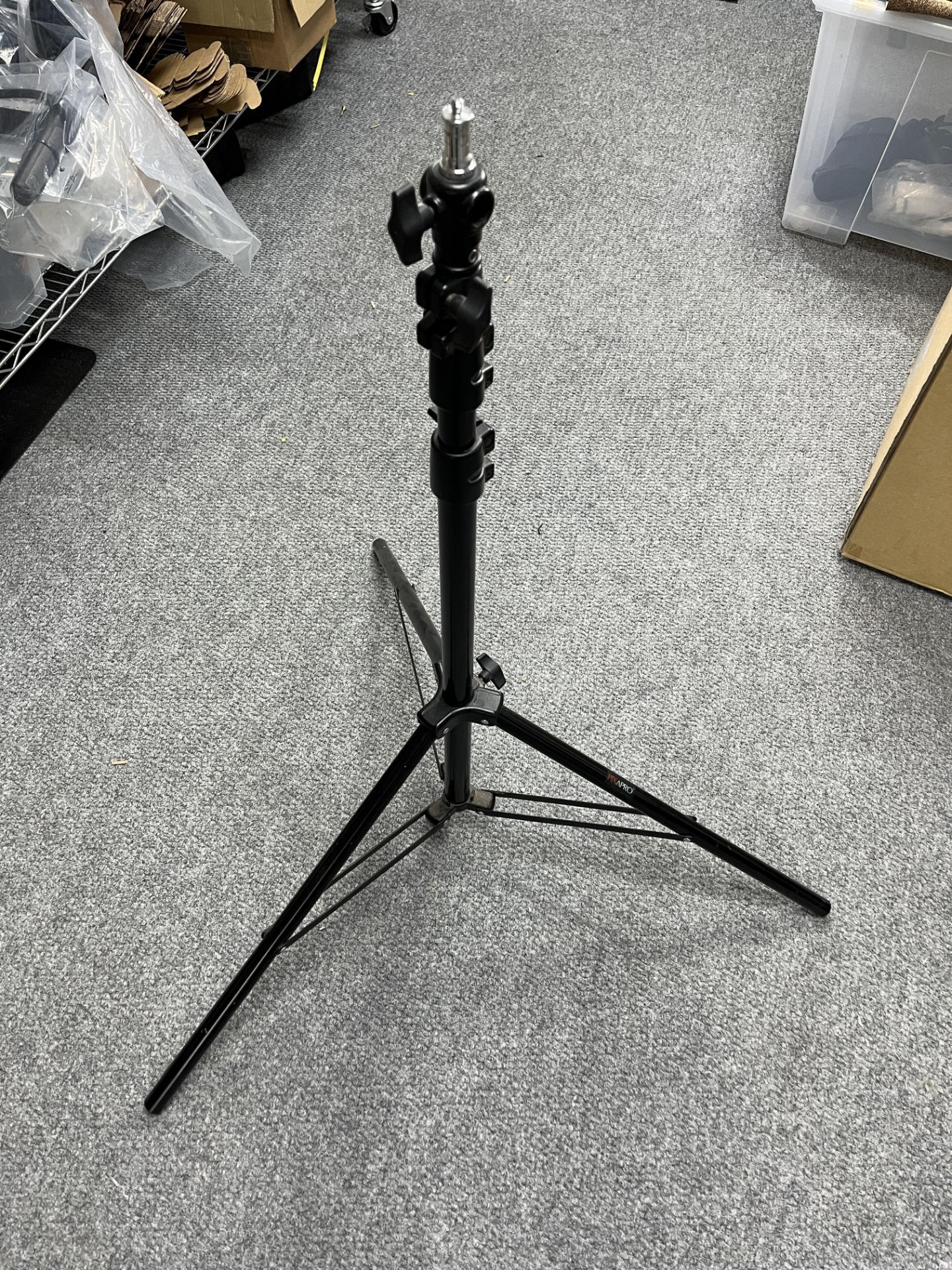 2 x 9 Bulb flash and interfit cover on Pixar Pro tripod - Image 5 of 6