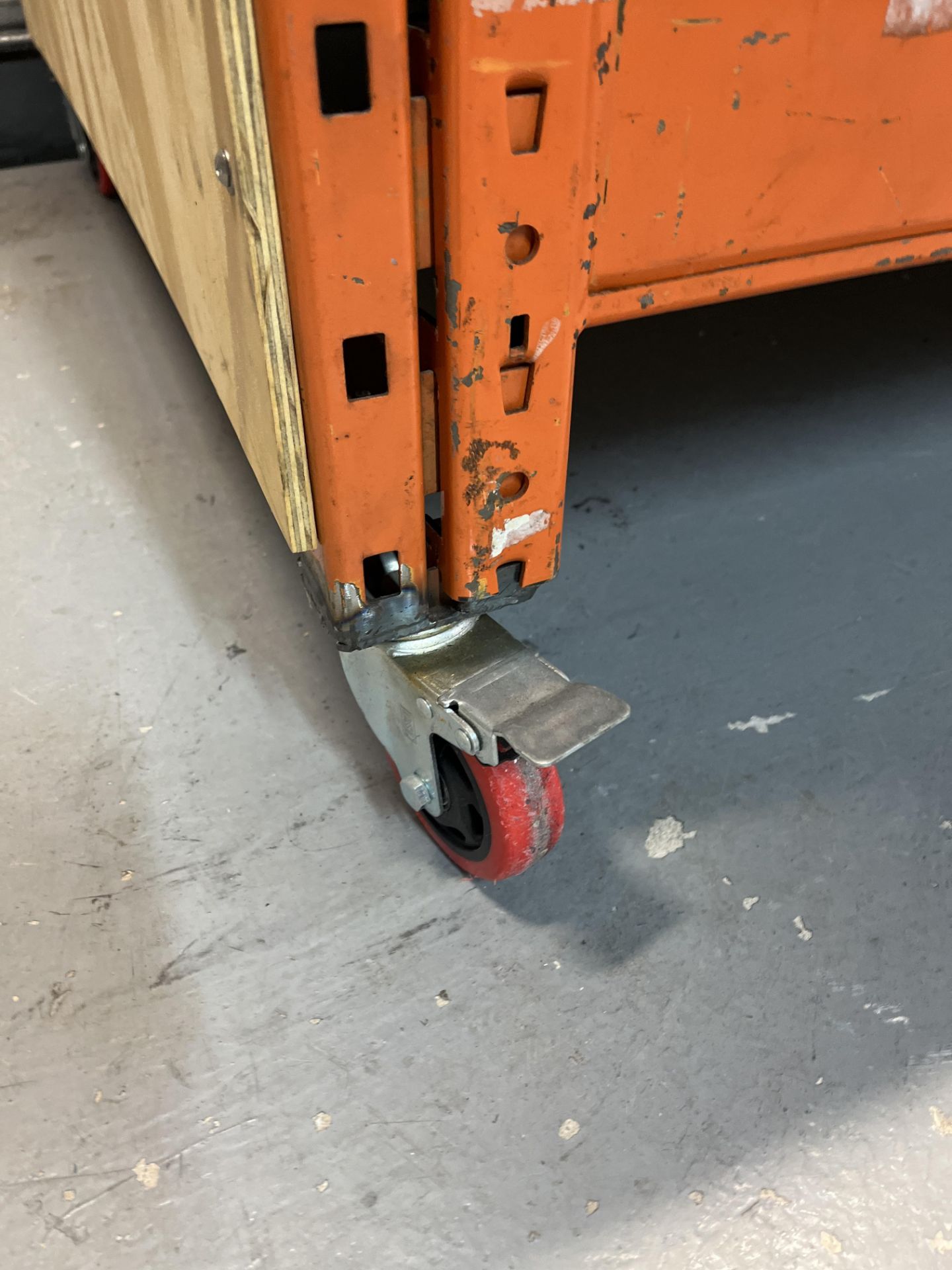 Mobile Dexion Table - Contents not included - Image 2 of 3