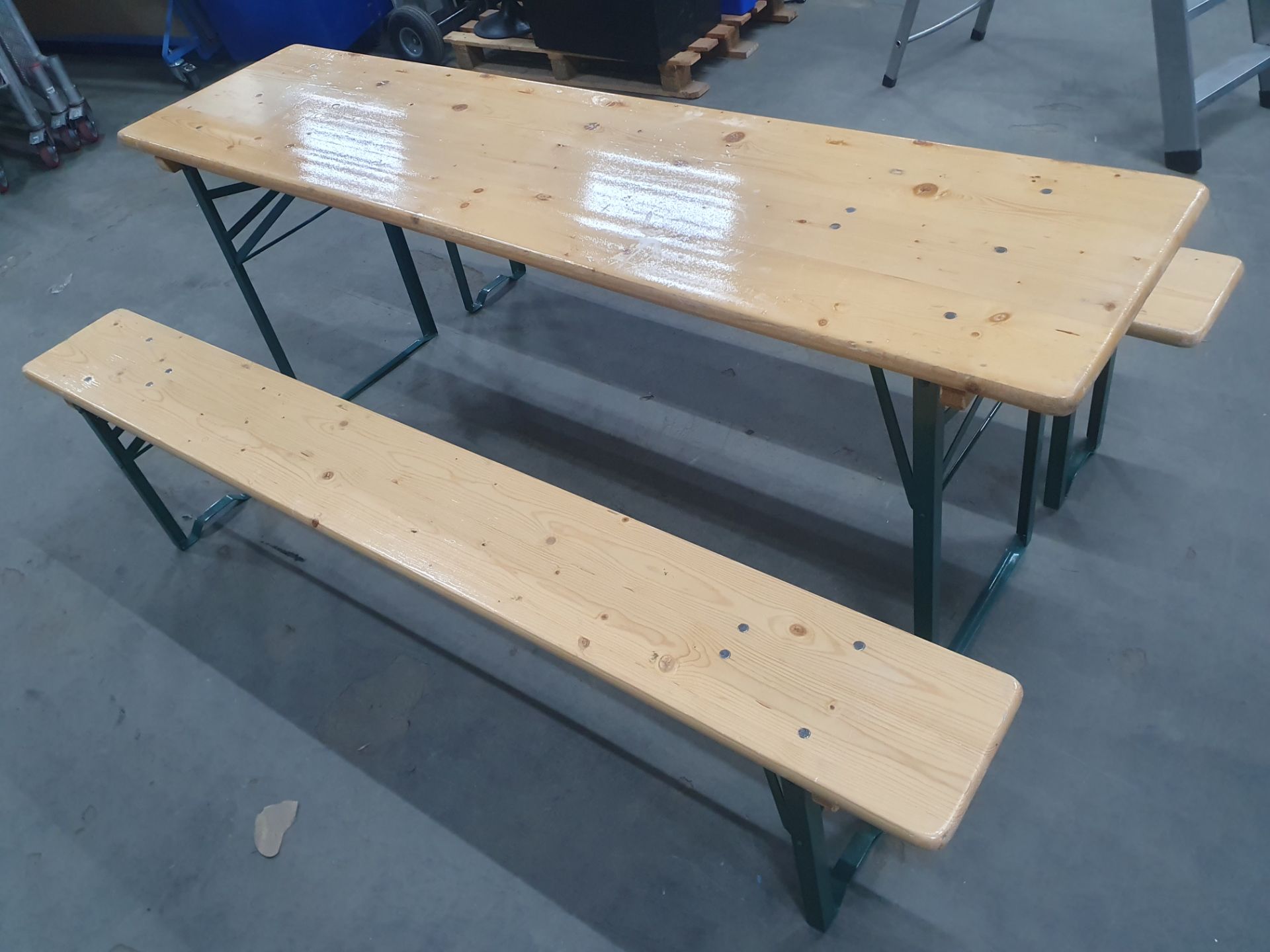 3 Piece Folding Beer Table Bench Set - Image 4 of 10