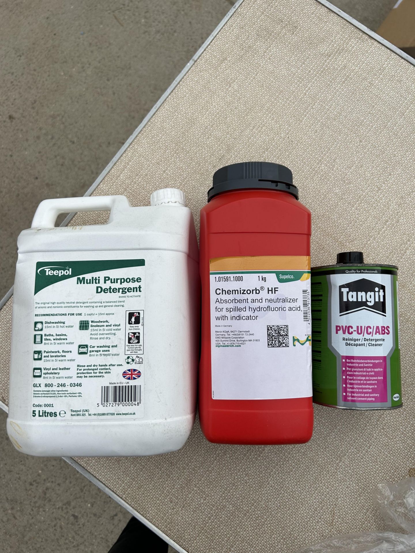 3x ASSSORTED DETERGENTS - 1x SUPELCO CHEMIZORB HF 1kg, 1x TEEPOL DETERGENT 5L, 1x PVC-U DETERGENT