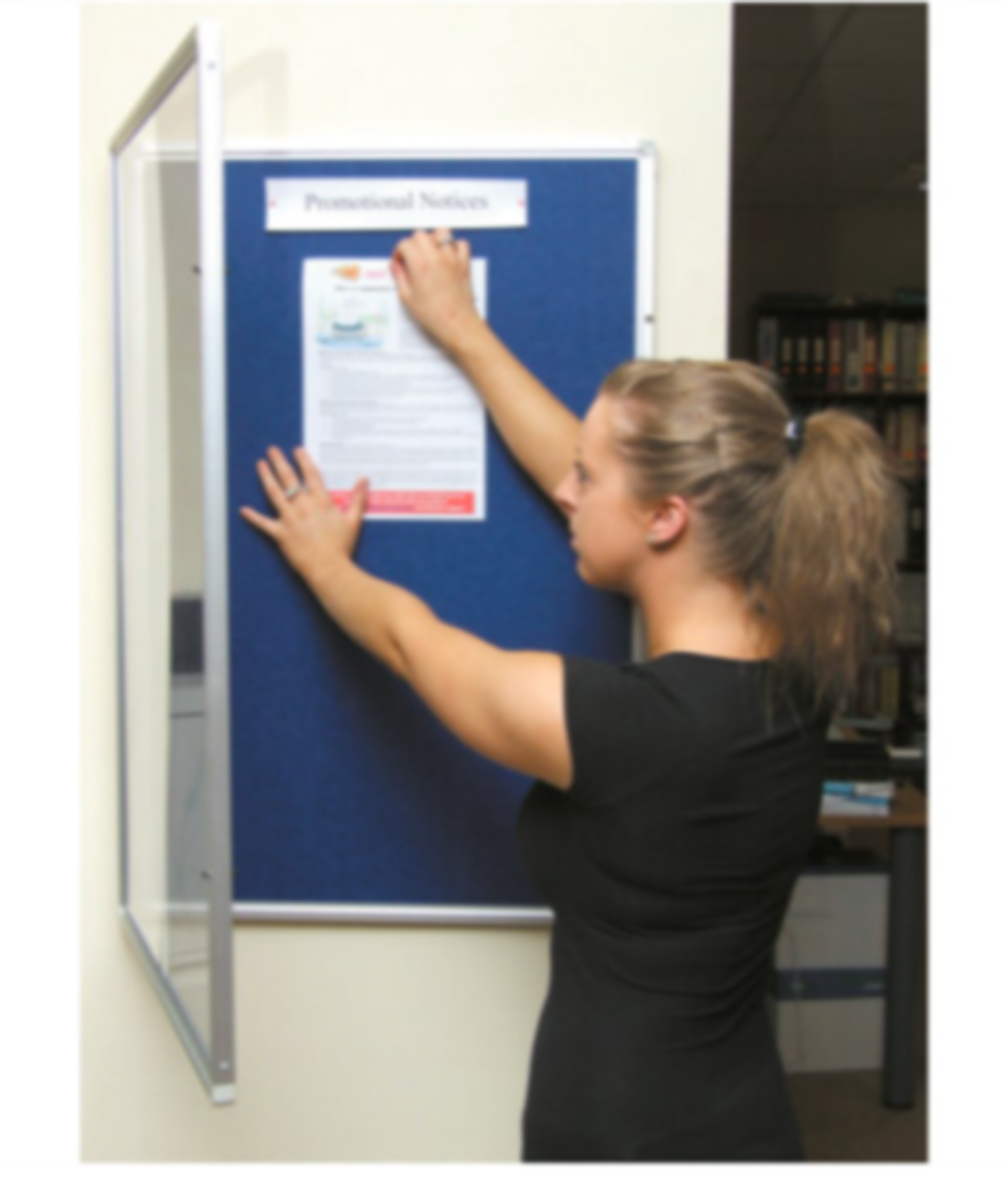 11x OFFIS NOTICEBOARD SHOW CASE RED WITH ALUMINIUM TRIM - OFI8360410K, NEW SEALED RRP £880