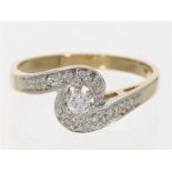 Ring: ausgefallener goldener Brillant/Diamant-Goldschmiedering