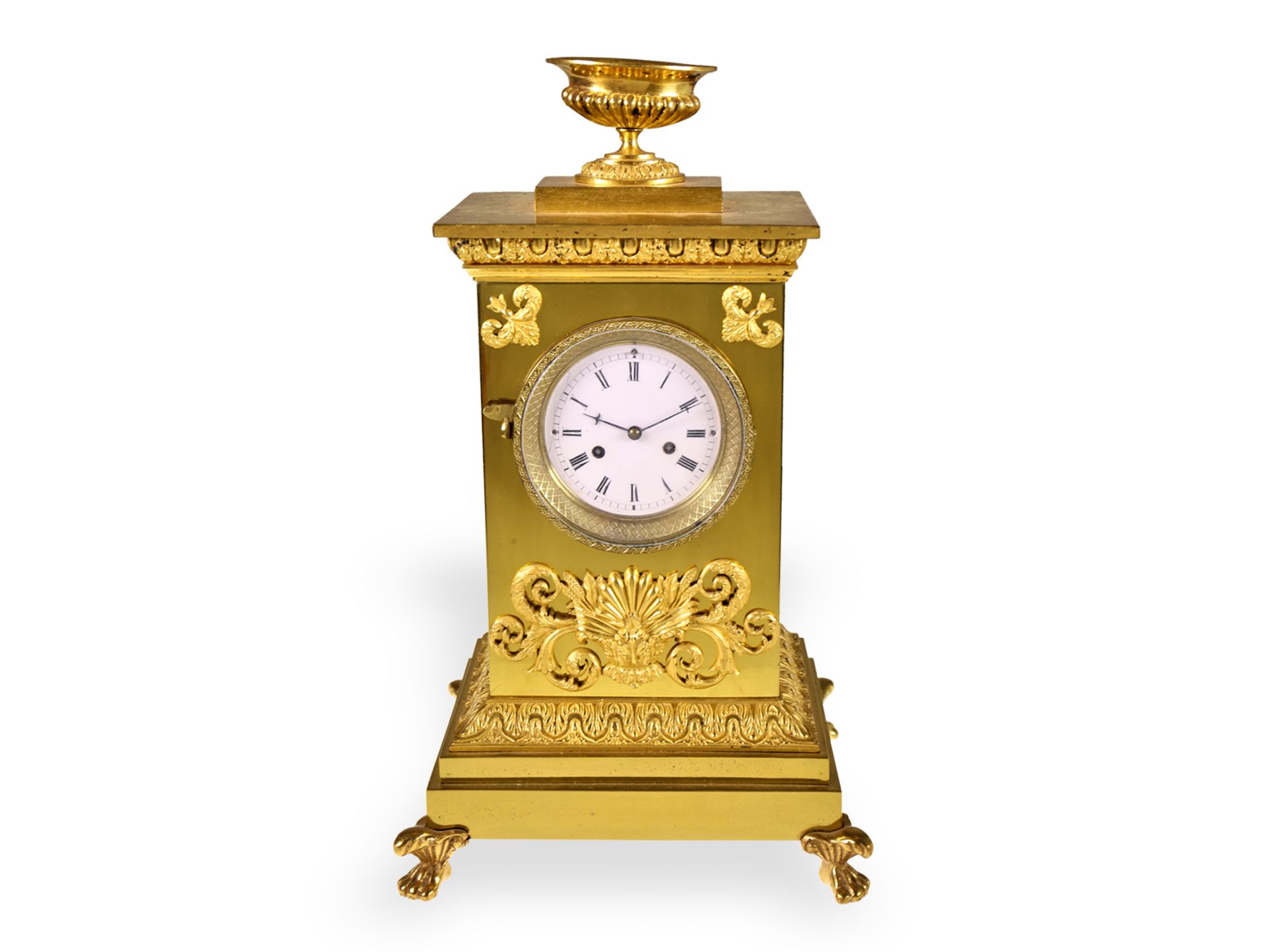 Table clock: decorative fire-gilt bronze clock around 1800, signed Miller Vienna