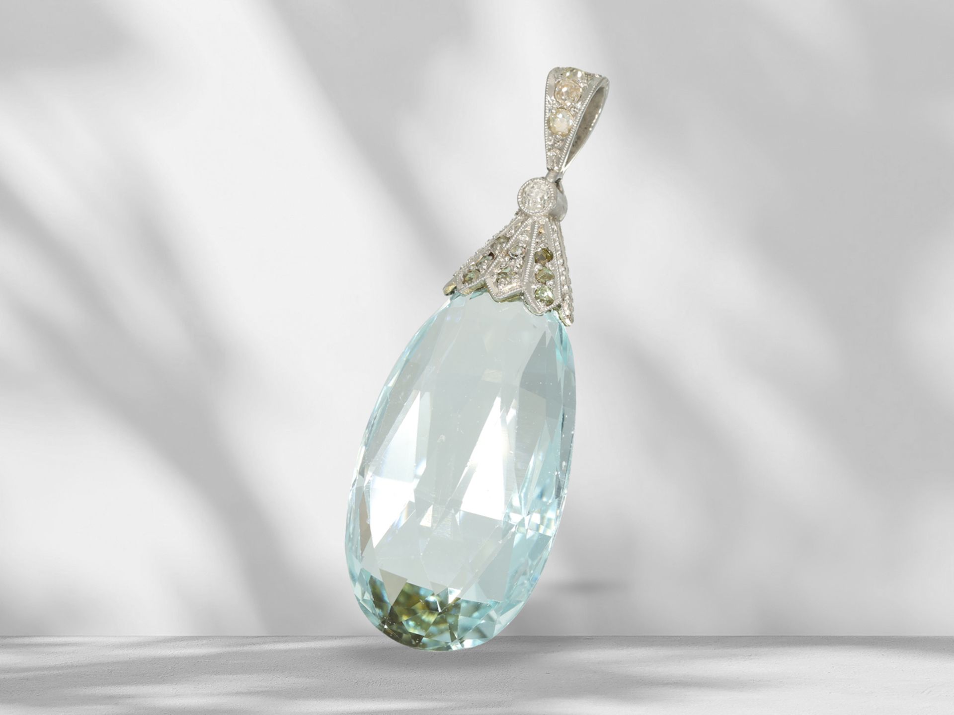 Pendant: very beautiful drop aquamarine/diamond pendant, approx. 20ct - Image 3 of 5