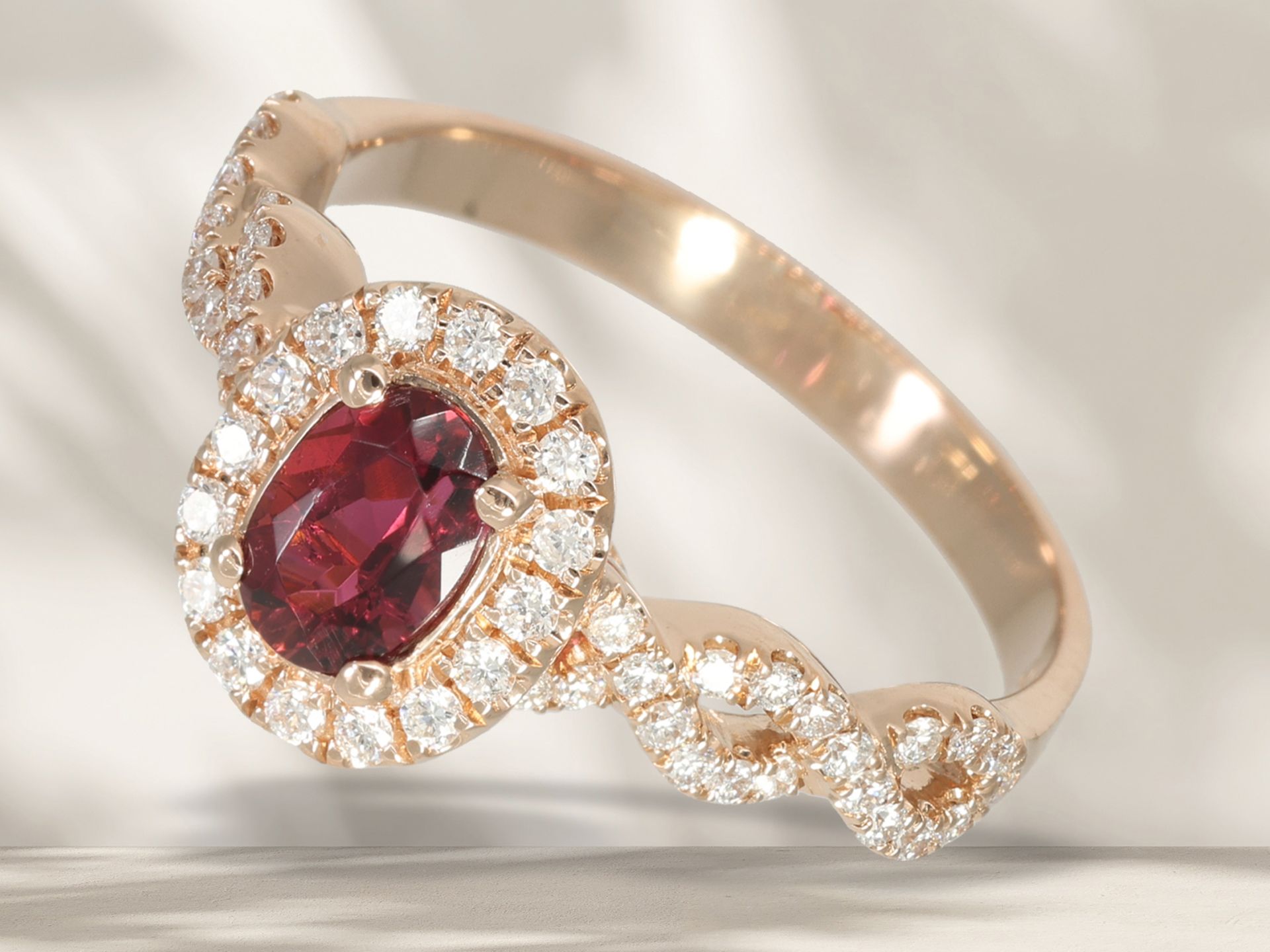 Ring: beautiful, modern pink gold goldsmith ring with rubellite and brilliant-cut diamonds, unworn