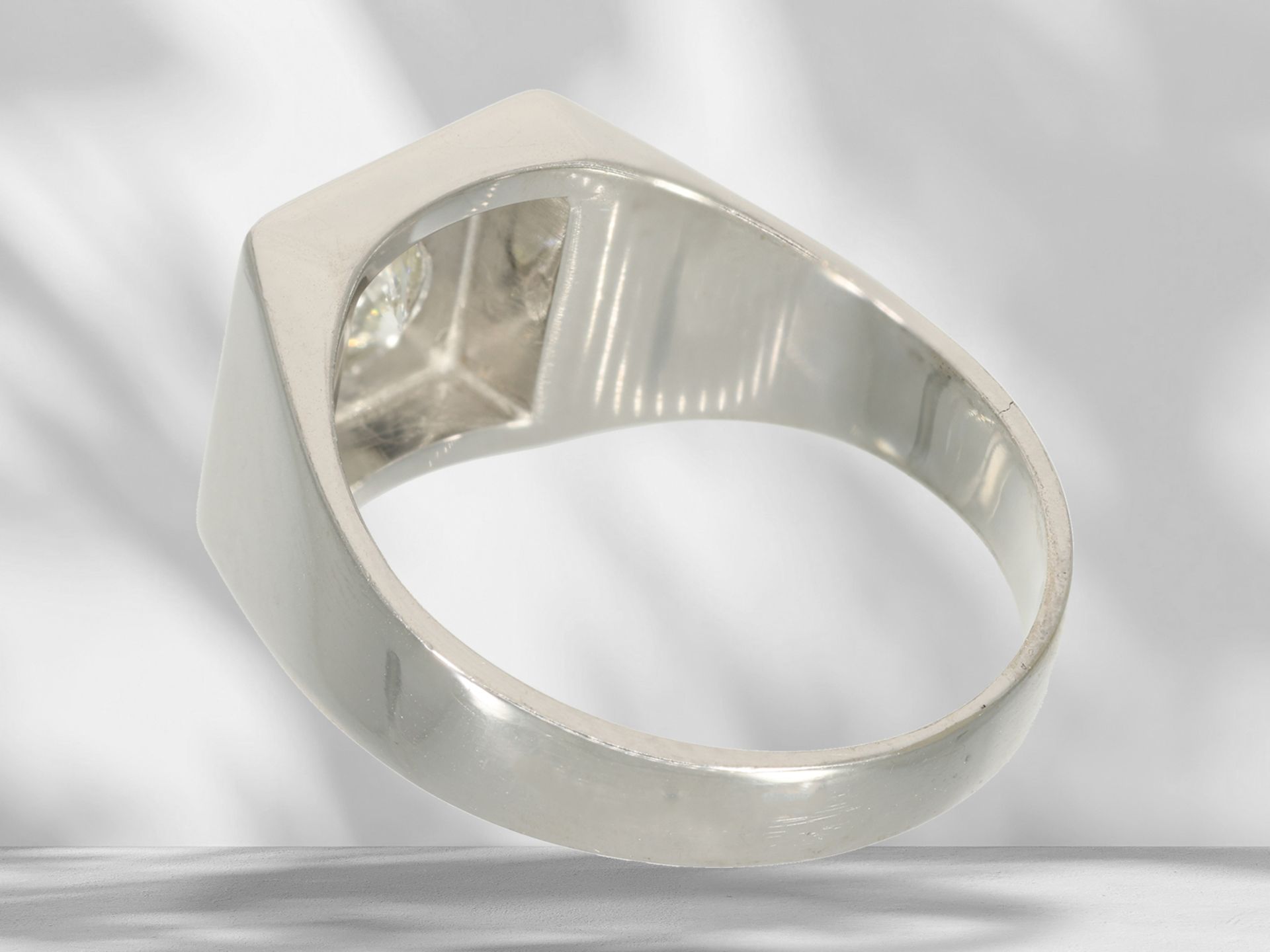 White gold vintage solitaire brilliant-cut diamond gold ring, brilliant-cut diamond of approx. 0.45c - Image 4 of 4