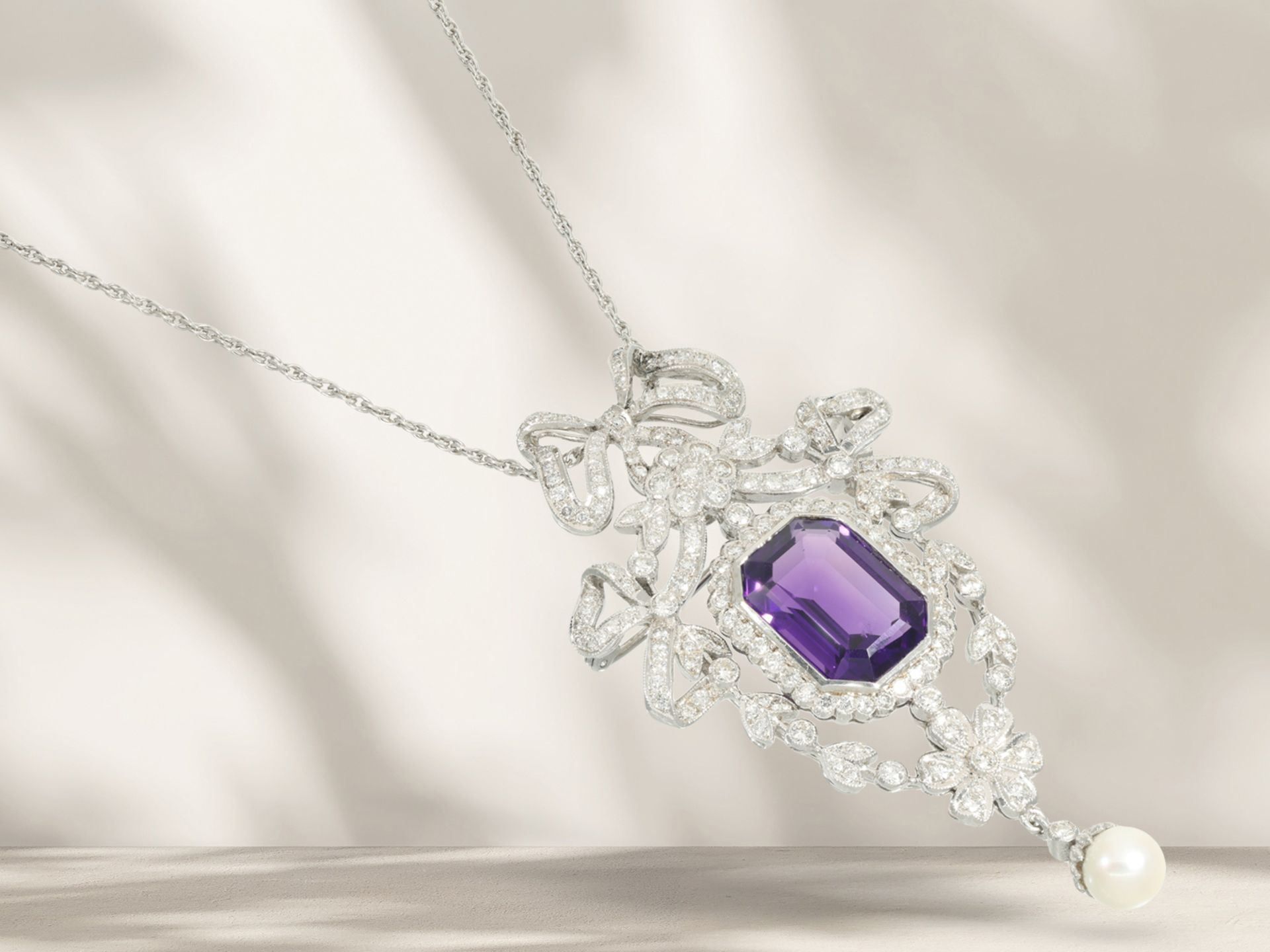 Chain/necklace: fine chain with a very decorative, high-quality amethyst/brilliant-cut diamond gold  - Image 4 of 5