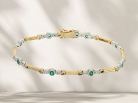 Armband: Hochwertige Goldschmiedeanfertigung mit Smaragden und Brillanten