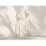 Earrings: unusual, probably unique goldsmith's creation with beautiful cultured pearls and brilliant