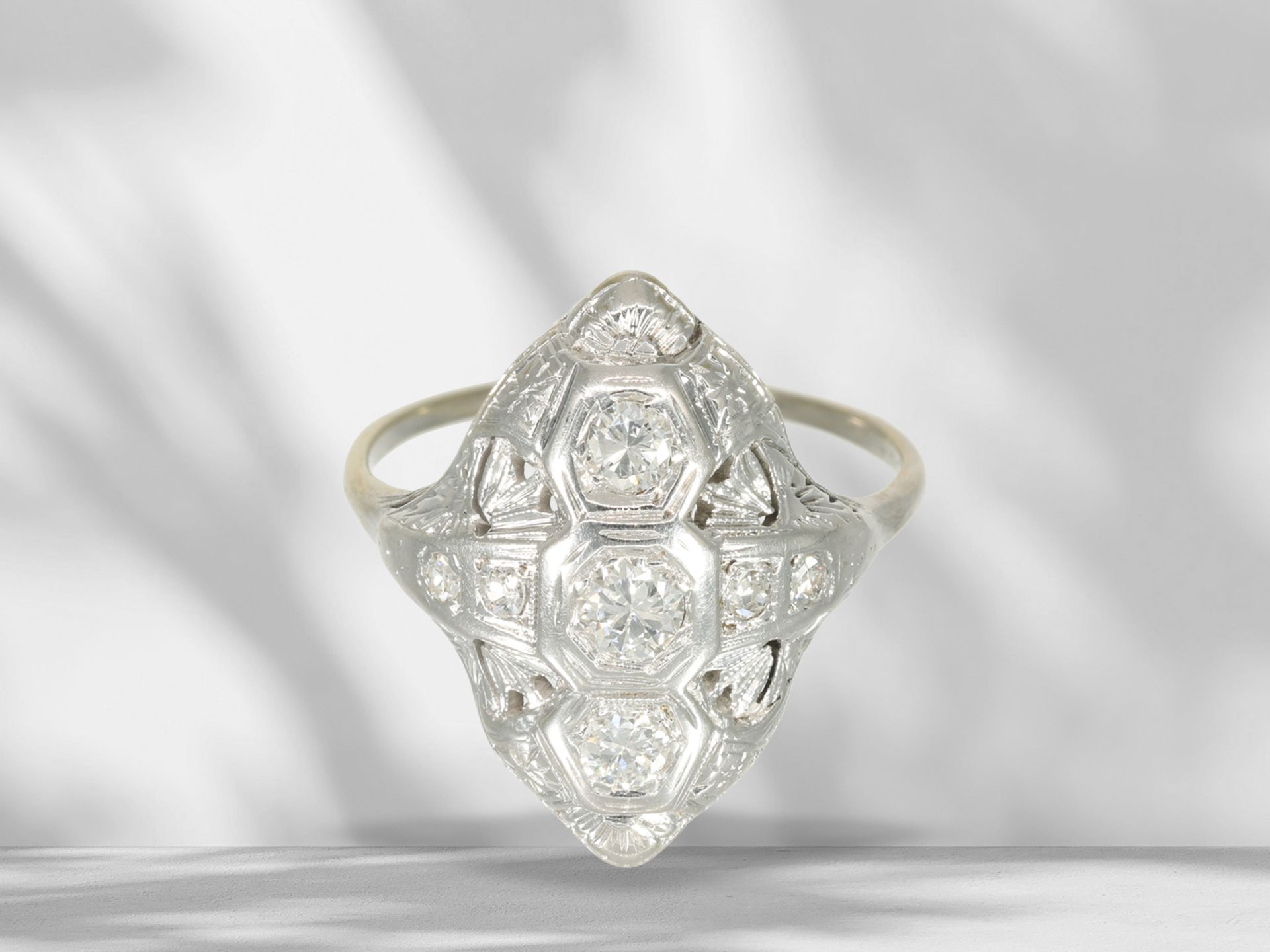 Ring: antiker Brillant/Diamant-Goldschmiedering - Bild 2 aus 5