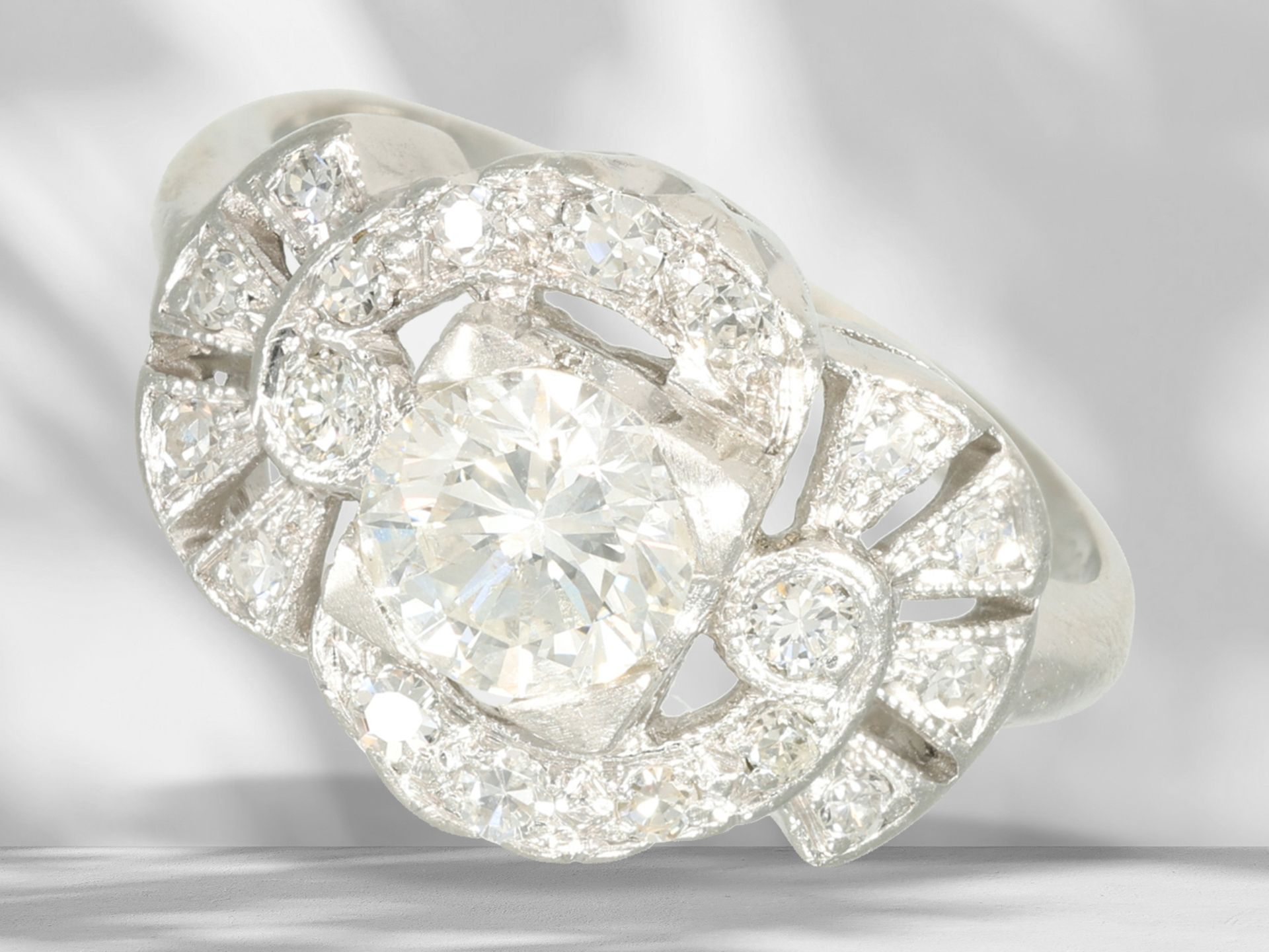 Ring: old brilliant-cut diamond/diamond gold ring in platinum, approx. 0.75ct