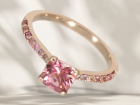 Ring: neuwertiger, feiner Goldschmiedering mit rosa Turmalinen, 18K Roségold