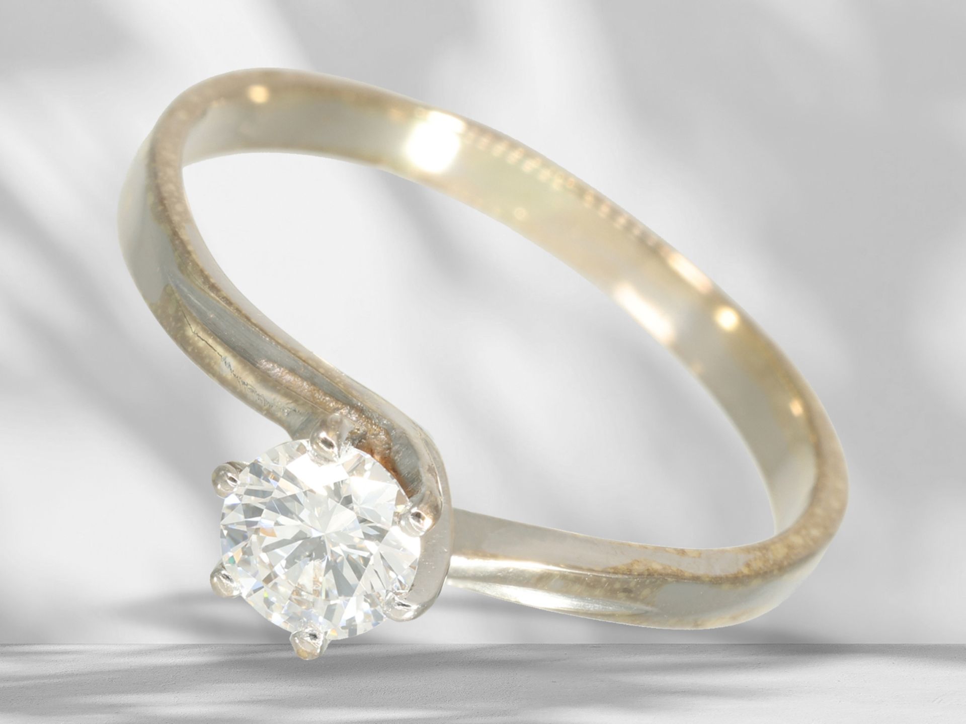 Classic brilliant-cut diamond solitaire ring with a very beautiful half-carat diamond, goldsmith's w