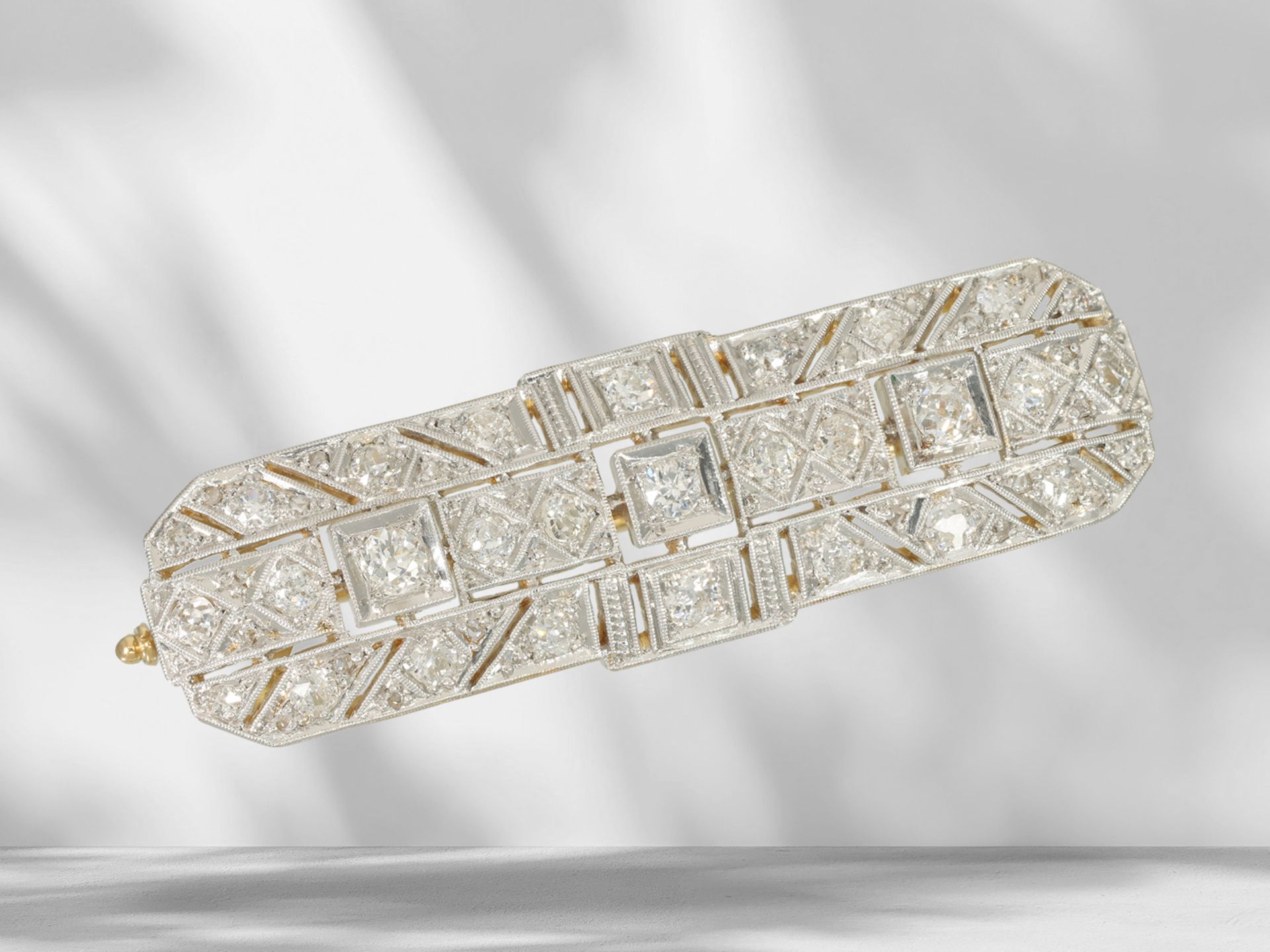 Brooch: antique, elaborate and filigree Art Deco diamond brooch, possibly around 1920 - Image 3 of 5
